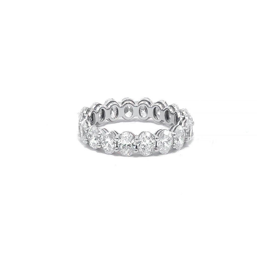 Capsule Soft Oval Form Diamant 18K Gold Ring für Sie im Zustand „Neu“ im Angebot in Genève, GE