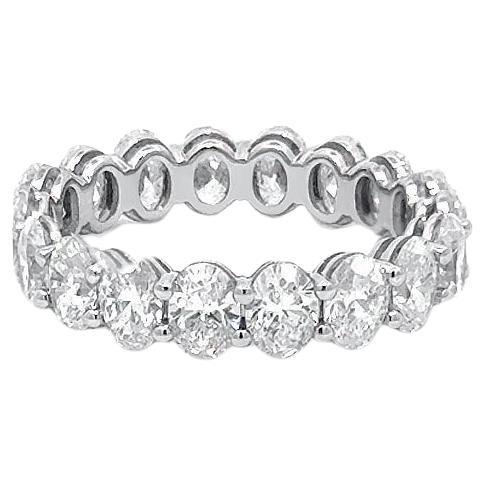 Capsule Soft Oval Shape Diamond 18K Gold Ring for Her