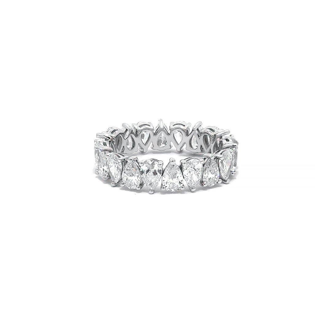 Capsule Soft Birne Form Diamant 18K Gold Ring für Sie Damen im Angebot