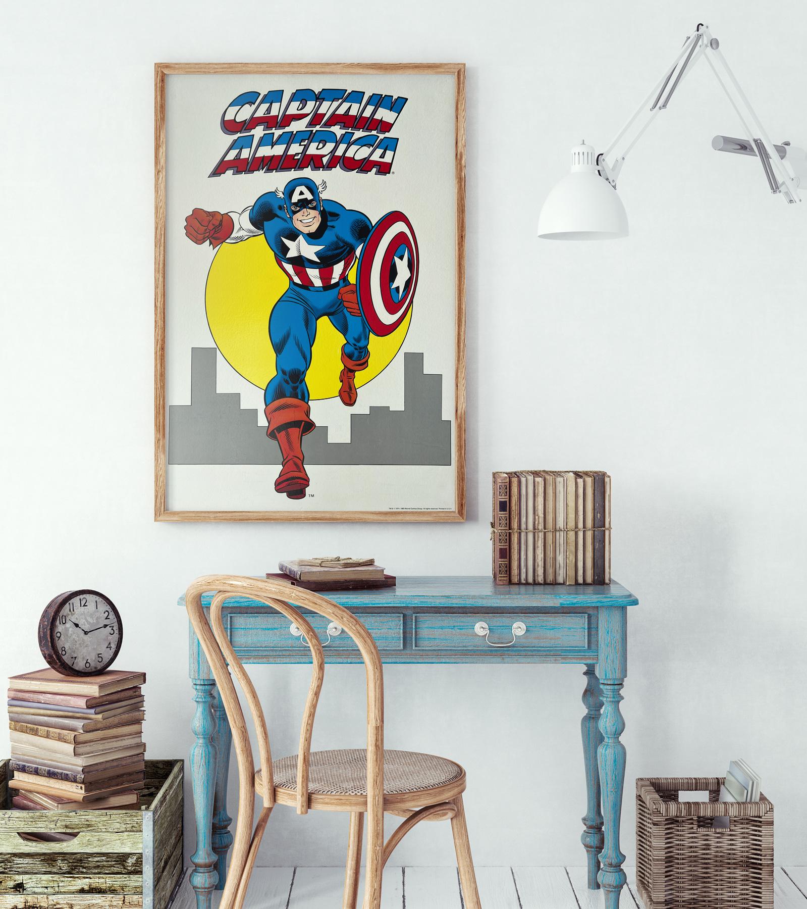 Wonderful vintage 1980s US poster from for Marvel's Captain America. Super design and very cool.

This vintage poster have been professionally cleaned, de-acidified and linen-backed and is sized 22 1/4 x 34 inches (23 1/2 x 35 inches including the