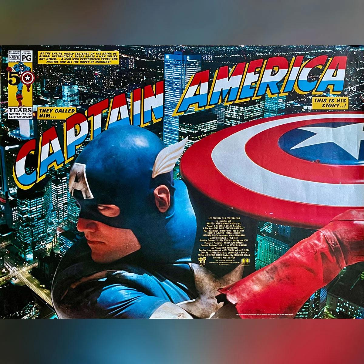 Kapitän Amerika (1990)
Original British Quad (30 X 40 Zoll)

Unglaublich seltenes, originales britisches Vierfach-Filmplakat für den Marvel-Superhelden-Actioner 