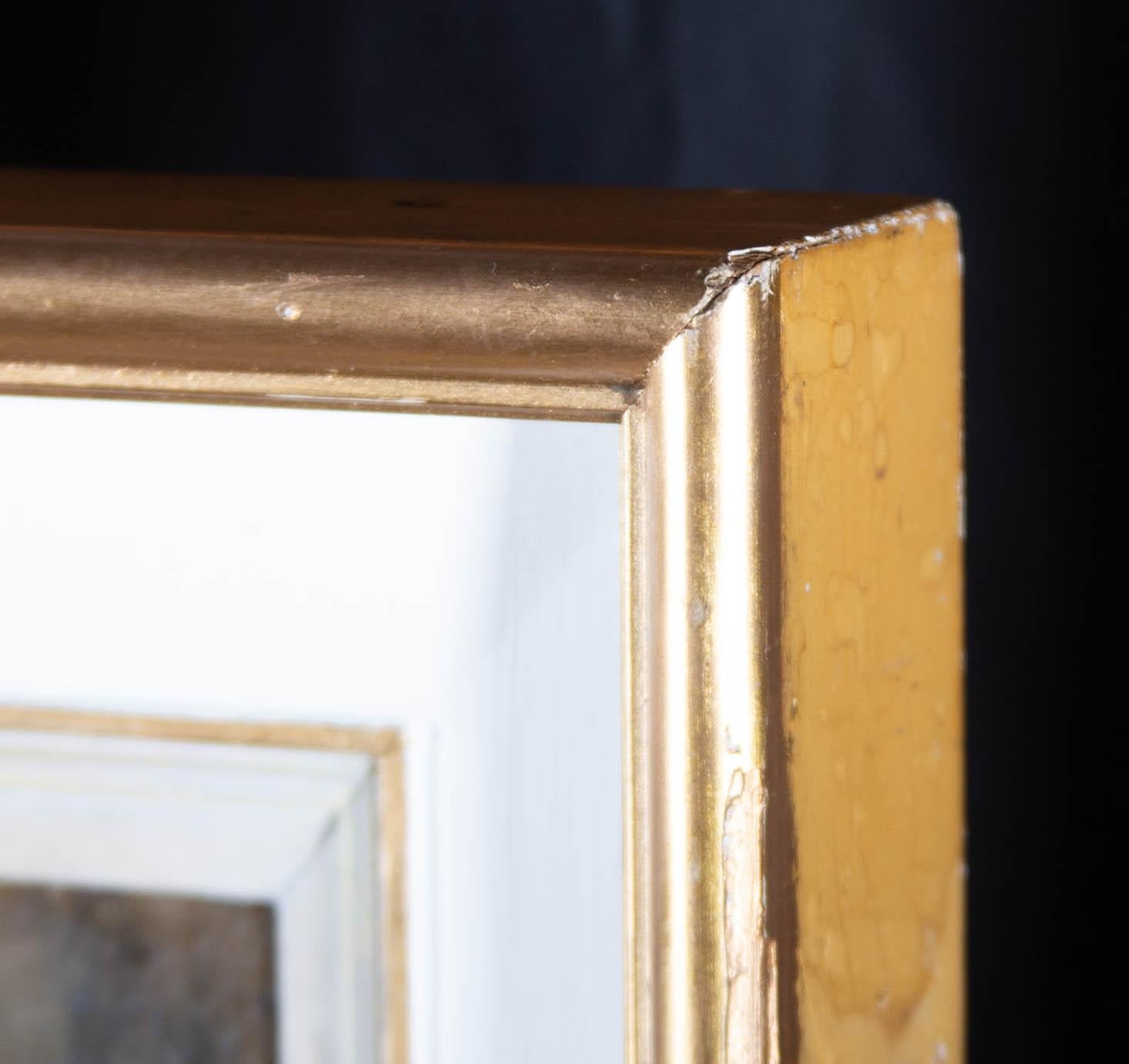 Una scena in un cortile storico italiano. Presentato in una cornice di legno con bordo esterno dorato e finestra interna dipinta di bianco. Monogrammato e datato nell'angolo inferiore destro. Su tela su barelle.