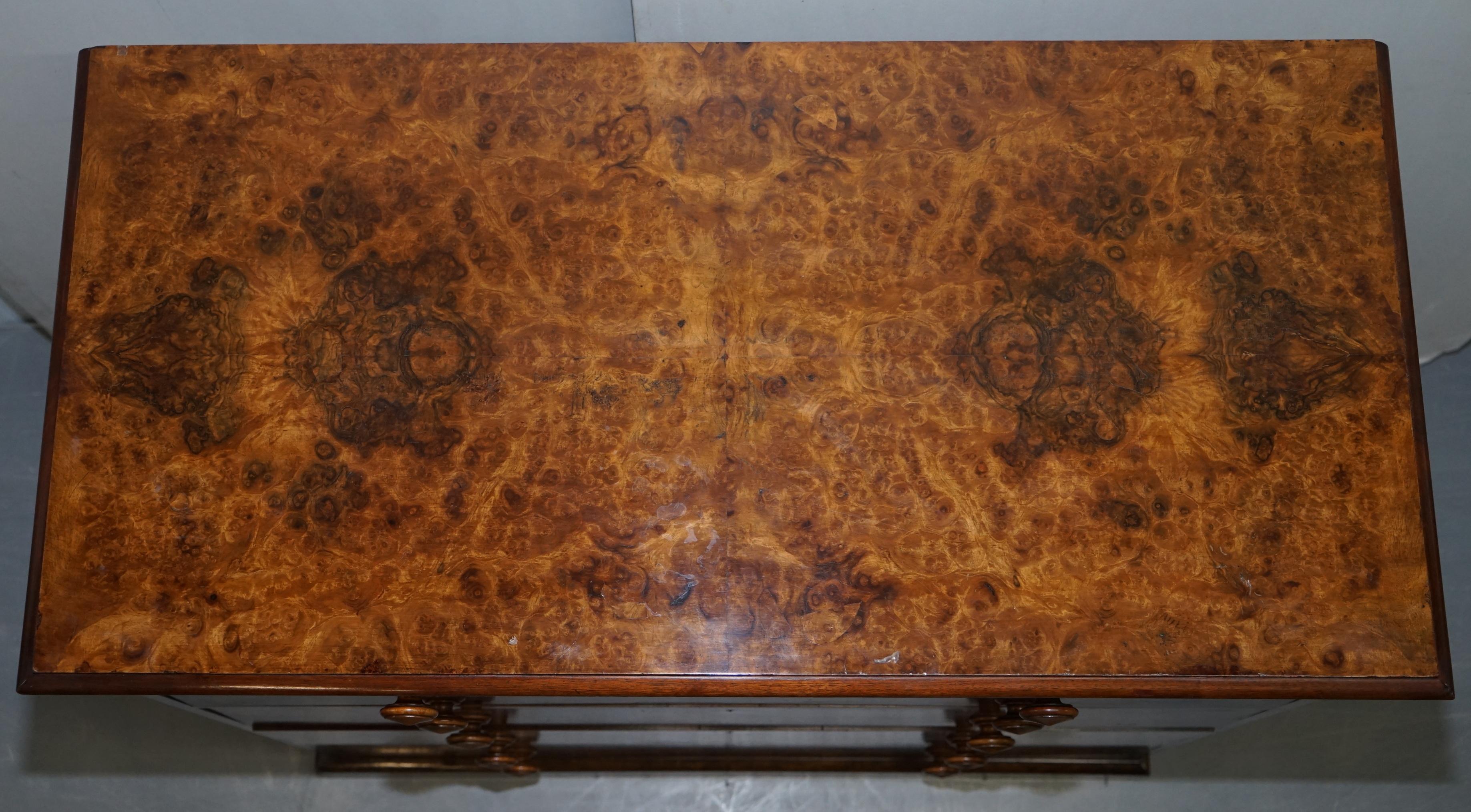 Captain / Sir C Pigott 1881 Howard & Son's Military Campaign Chest of Drawers For Sale 10