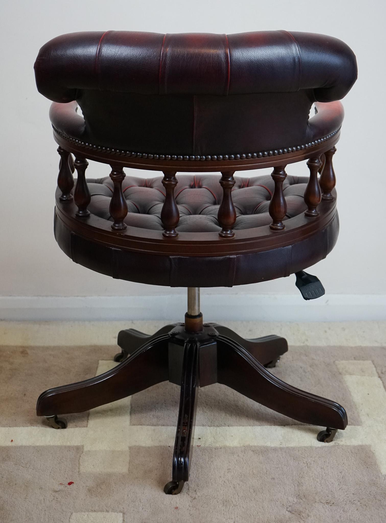 Captain's  Swivel Desk Chair For Sale 1