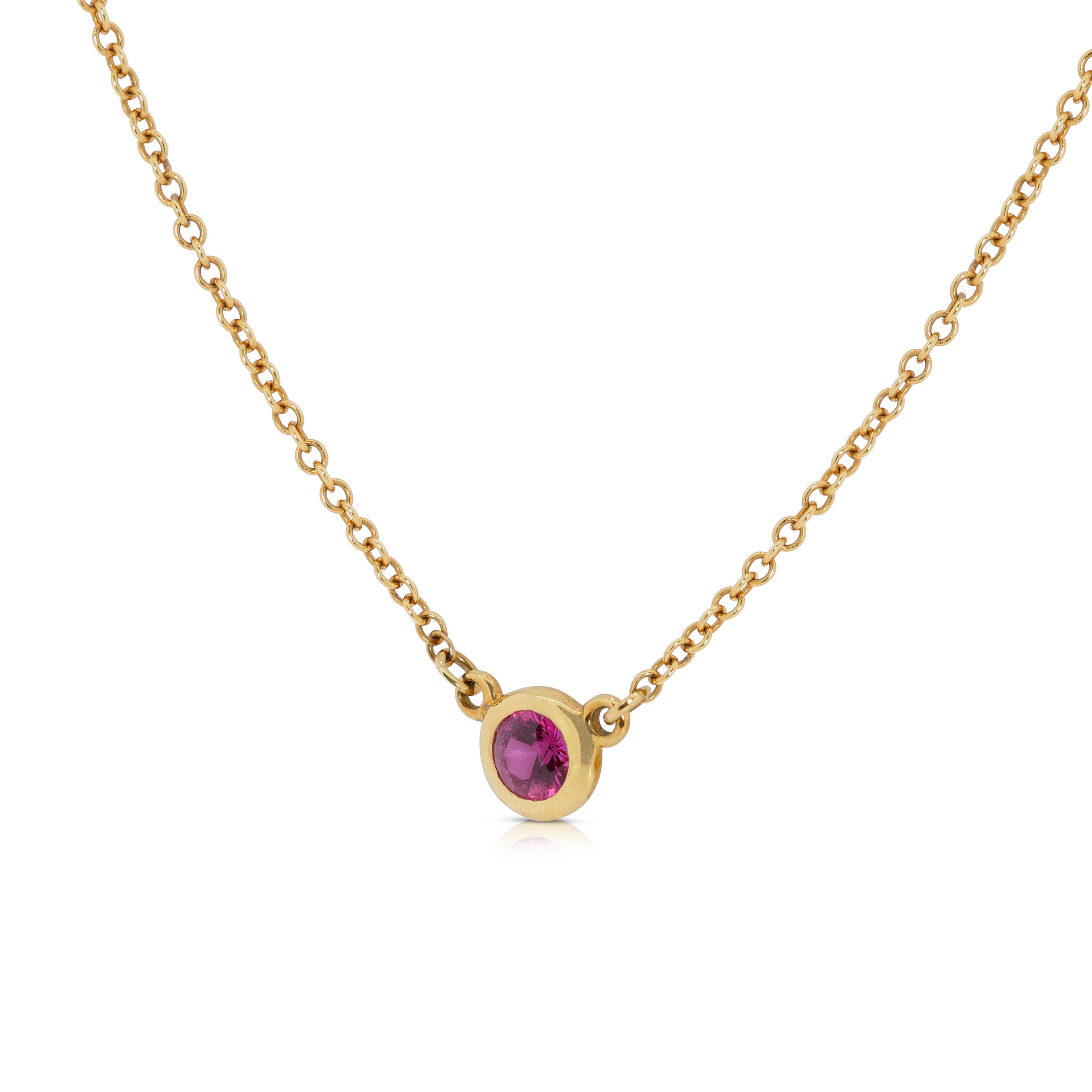 Captivating 0.11ct Ruby Tiffany & Co. Peretti Necklace in 18K Yellow Gold In Excellent Condition In רמת גן, IL