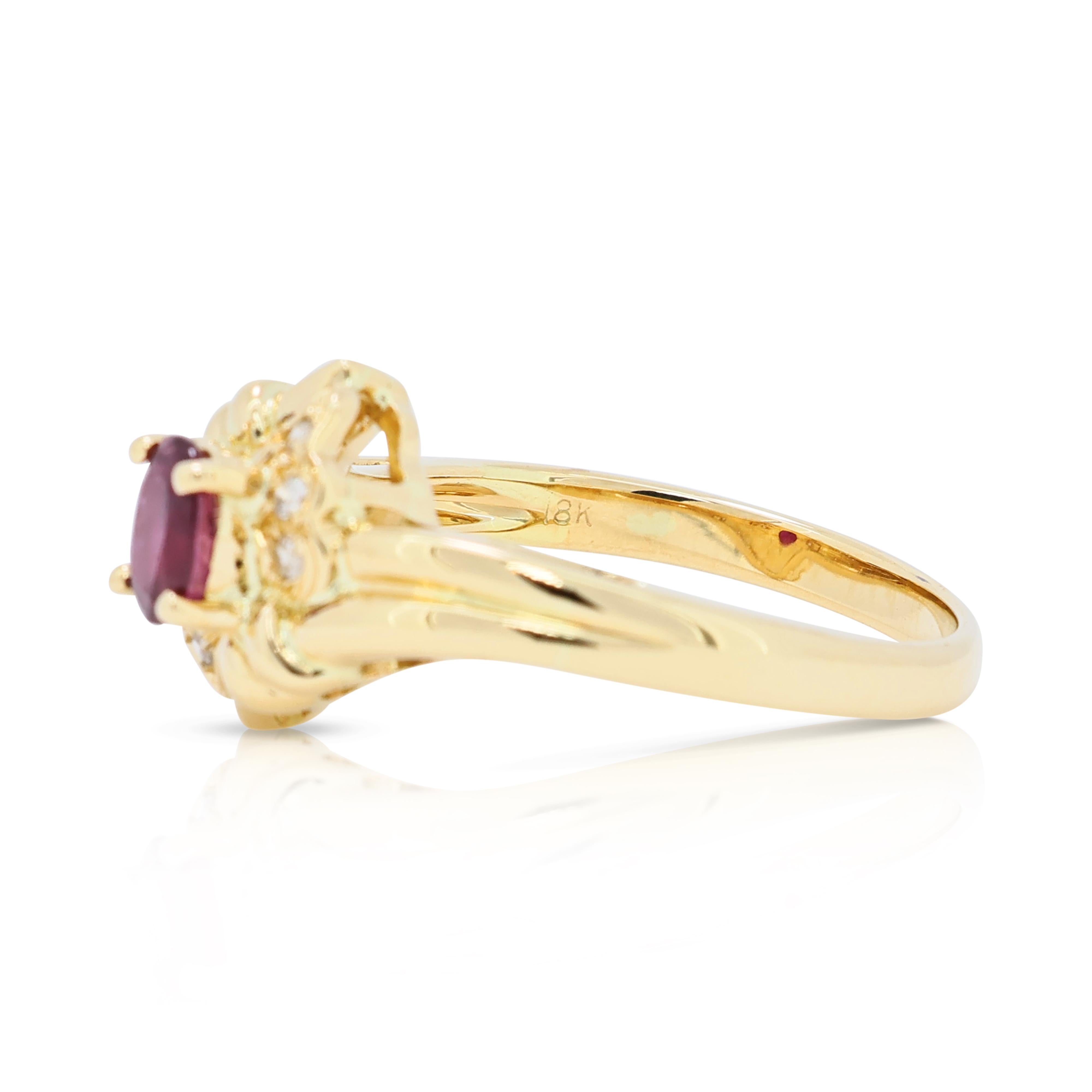 Captivant bague grappe de rubis 0,25 carat et diamants naturels en or jaune 18 carats Excellent état - En vente à רמת גן, IL