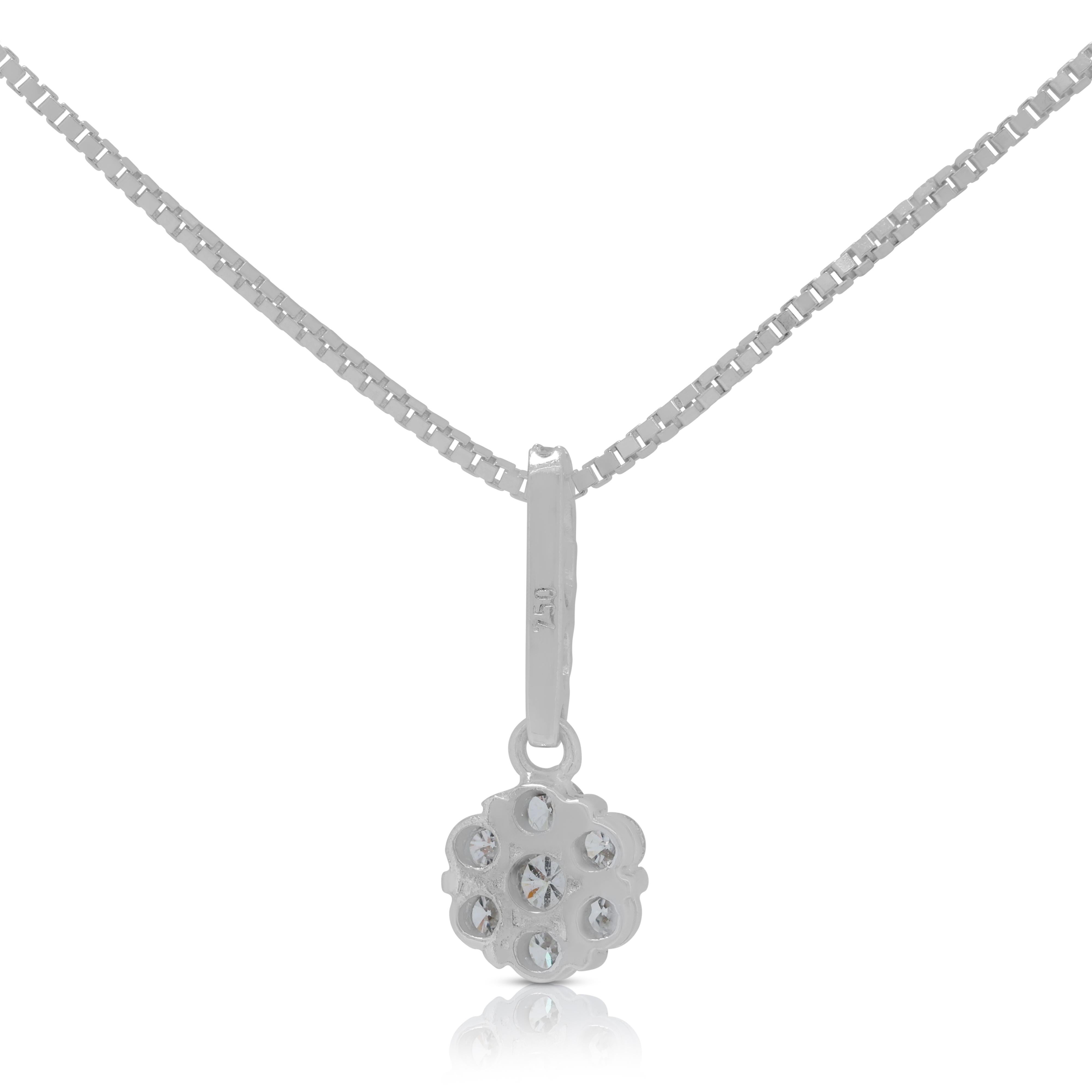Captivant pendentif en or blanc 18 carats avec diamants de 0,415 carat (chaîne non incluse) Pour femmes en vente