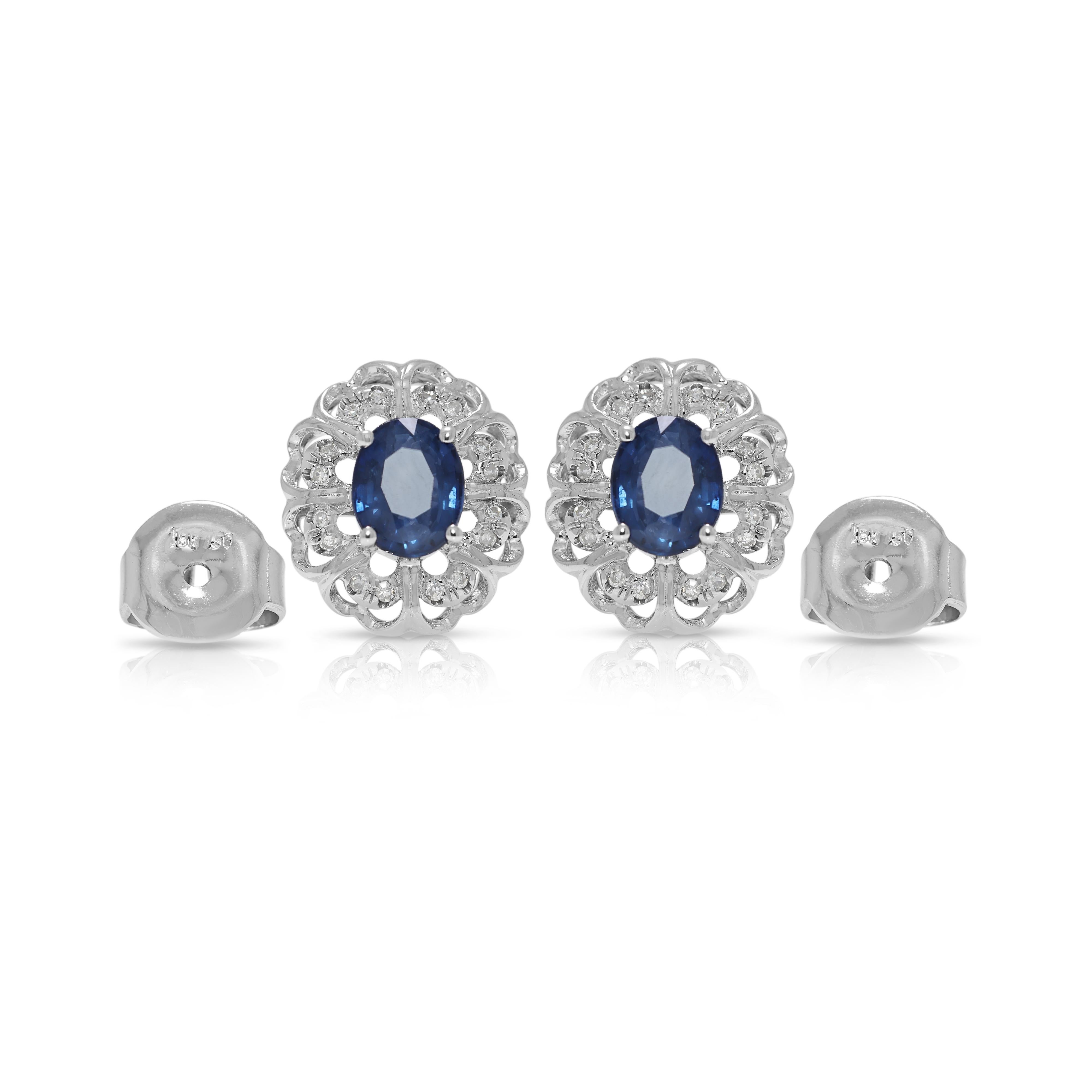 Accattivanti orecchini con zaffiro e diamante naturale da 0,48 carati in oro bianco 18 carati in vendita 2