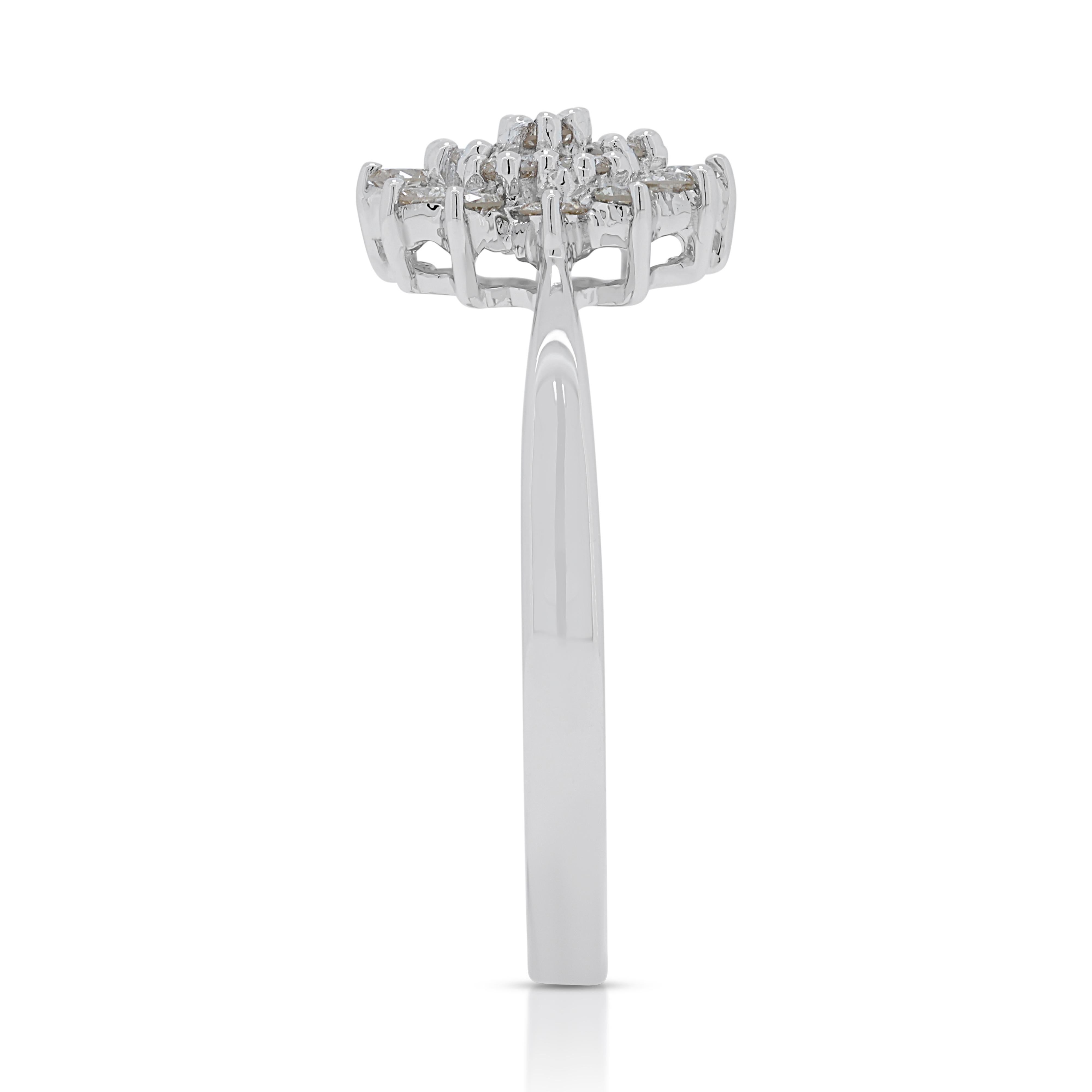 Women's Captivating 0.4ct Diamond Stud Ring in 18K White Gold For Sale