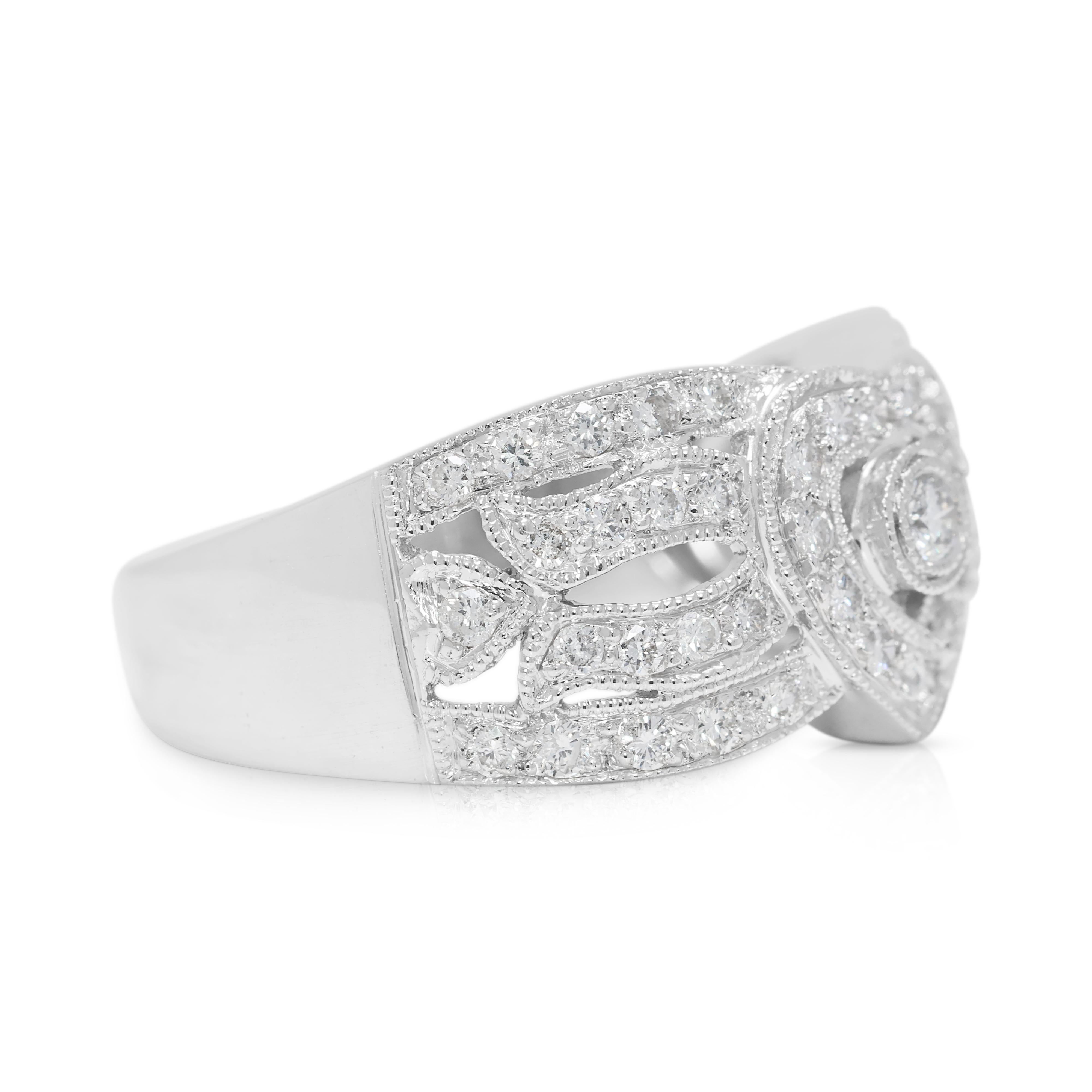 Cautivador Anillo de Cóctel de Diamantes Naturales de 0,57 ct en Oro Blanco de 18 quilates Corte redondo en venta