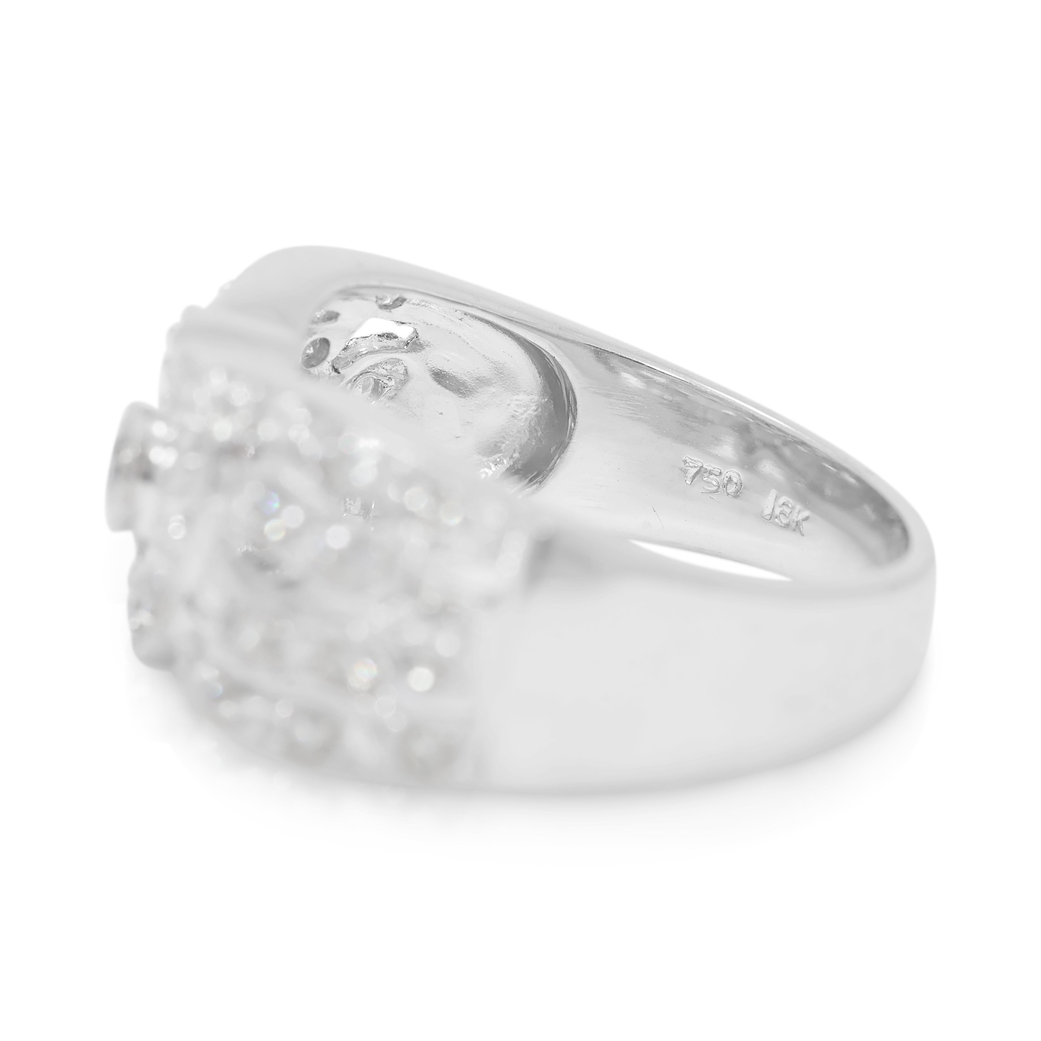 Cautivador Anillo de Cóctel de Diamantes Naturales de 0,57 ct en Oro Blanco de 18 quilates en Excelente estado para la venta en רמת גן, IL