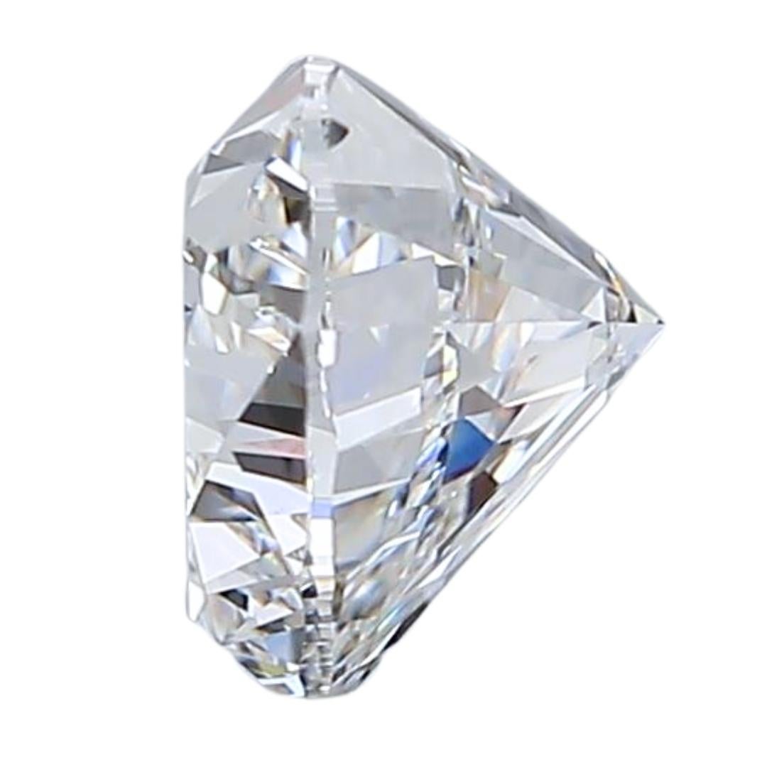Captivating 0.79ct Ideal Cut Heart Shaped Diamond - GIA Certified In New Condition For Sale In רמת גן, IL