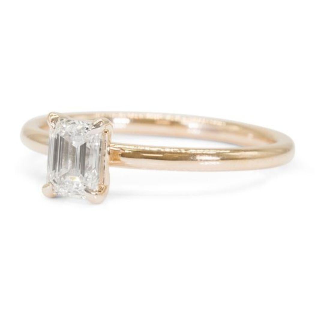 Emerald Cut Captivating 0.9 Carat Emerald Diamond Ring in 18K Yellow Gold For Sale