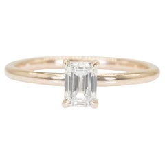 Captivating 0.9 Carat Emerald Diamond Ring in 18K Yellow Gold