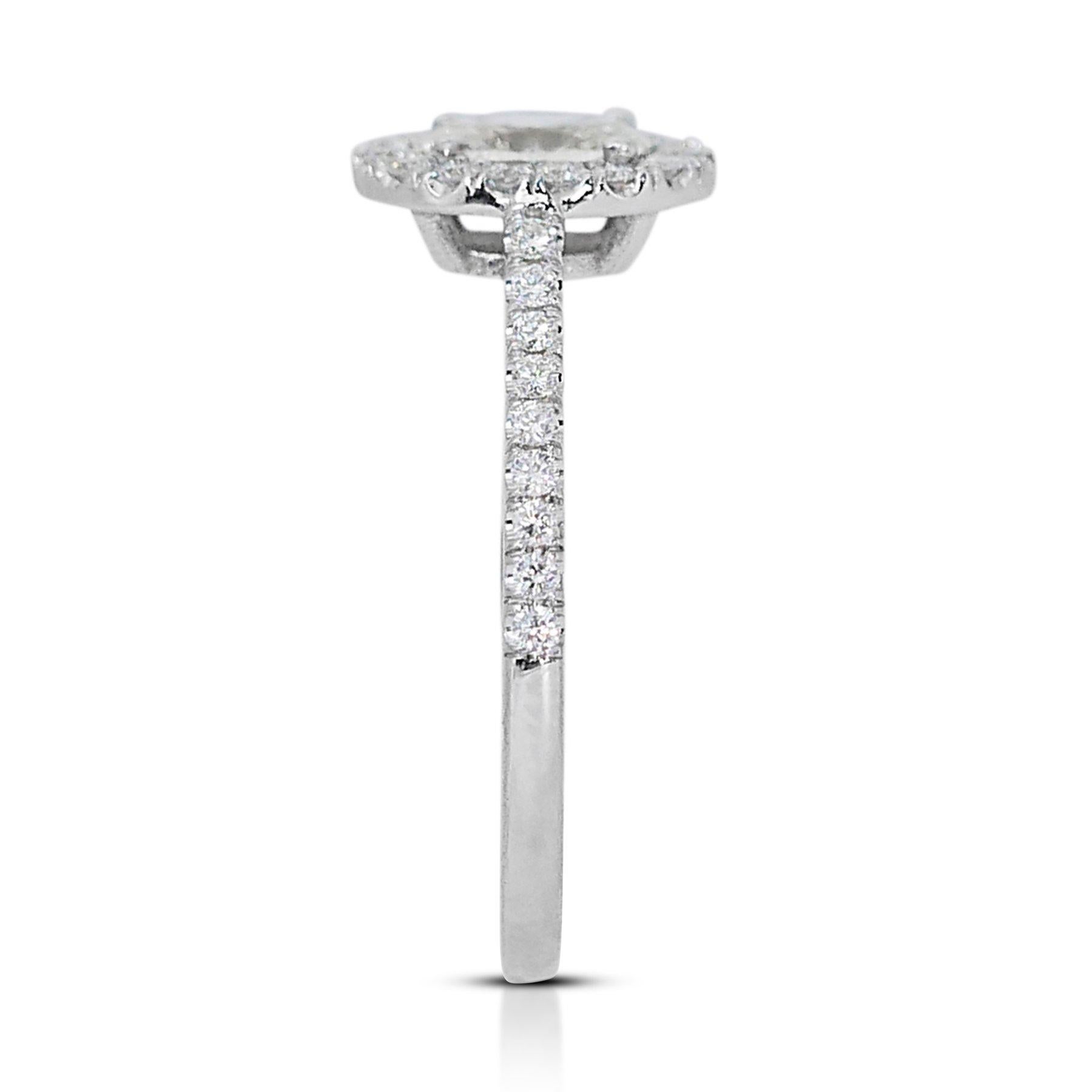 Captivating 1.01 ct Oval Diamond Halo Ring in 18k White Gold – GIA Certified For Sale 1