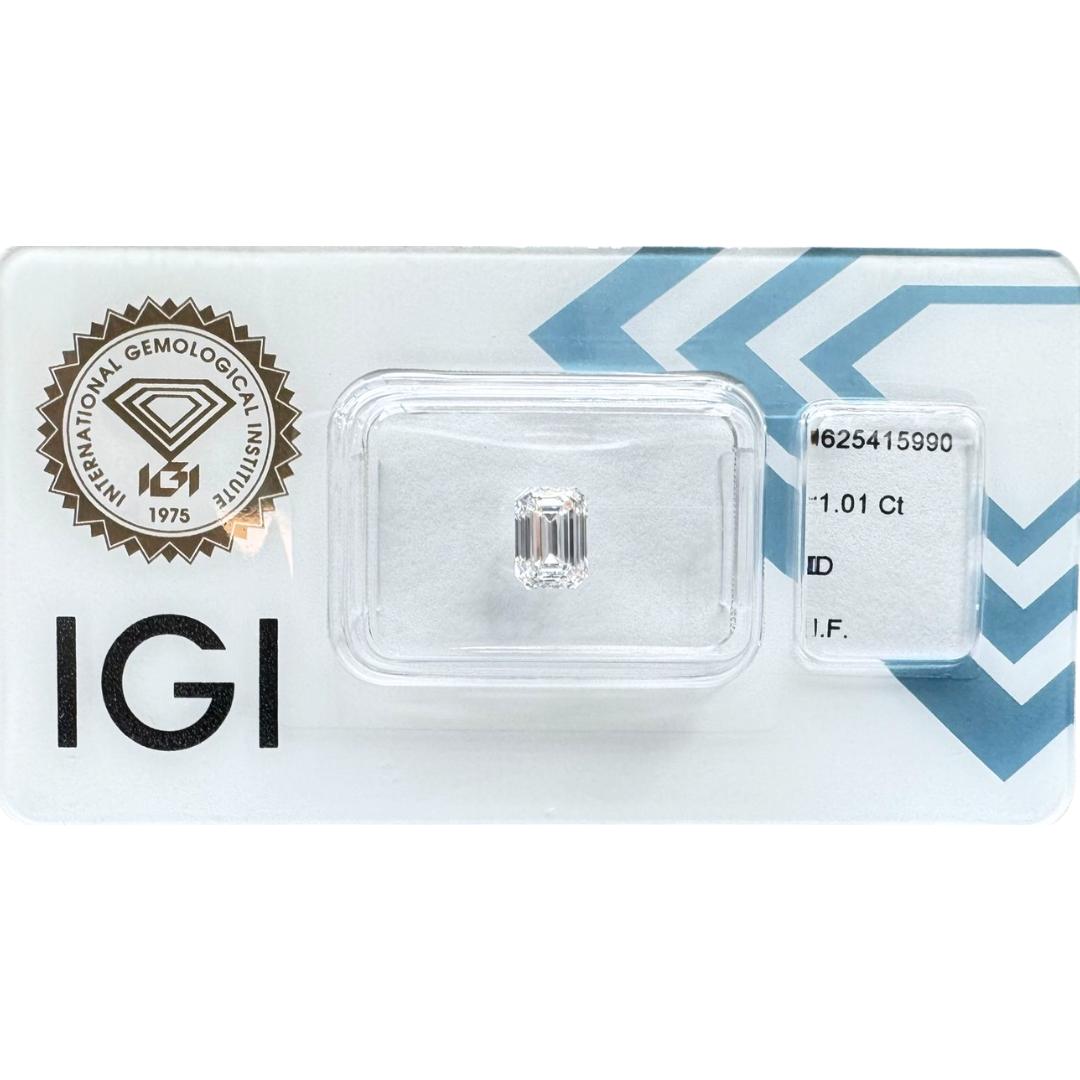 Bezaubernder 1,01 Karat natürlicher Diamant im Idealschliff - IGI-zertifiziert

Erleben Sie einen Hauch von zeitloser Eleganz mit diesem 1,01-Karat-Diamanten im Smaragdschliff. Sie ist von der IGI zertifiziert, was ihre Echtheit und ihren Wert