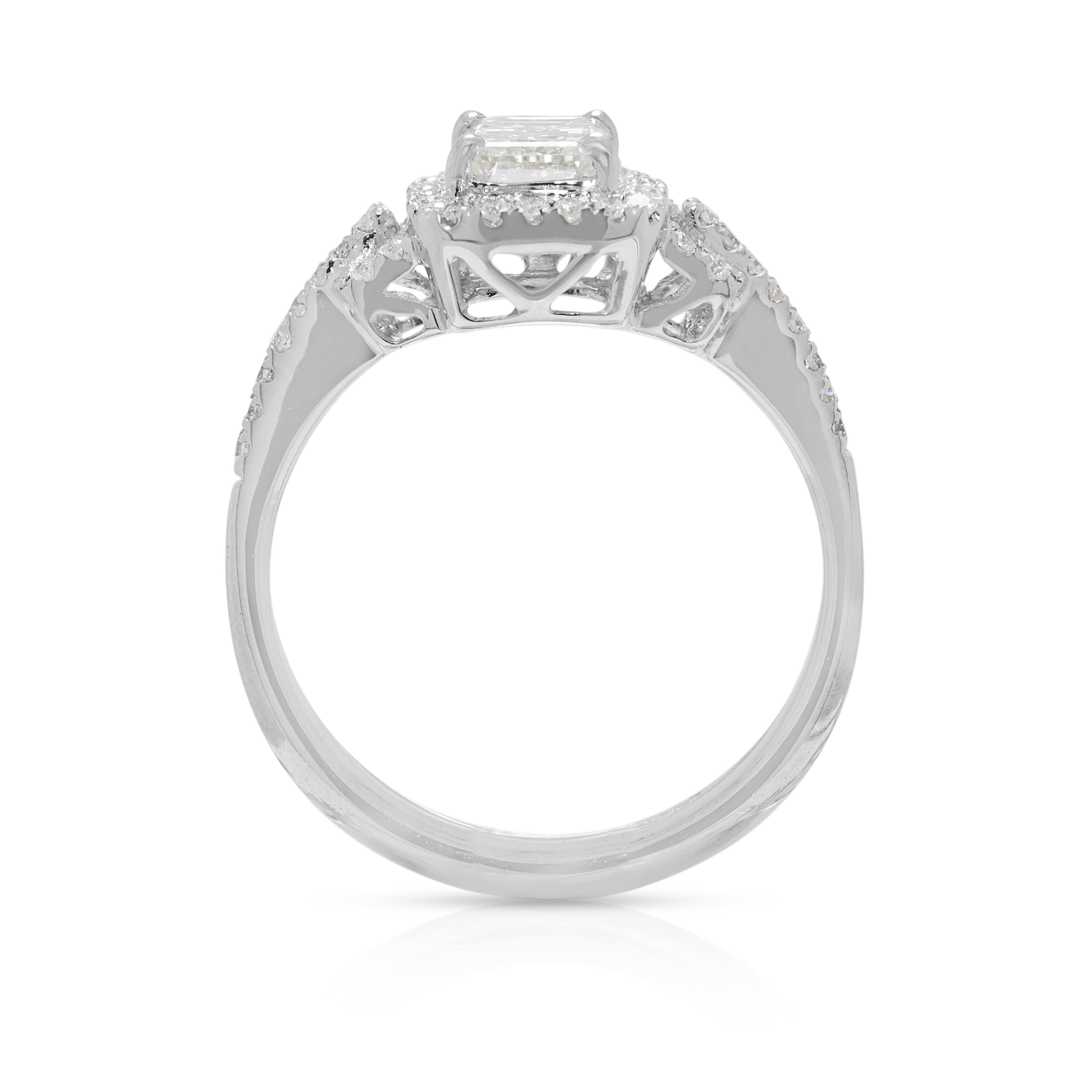 Bague captivante en or blanc 18 carats avec 1,03 ct de diamant en vente 2