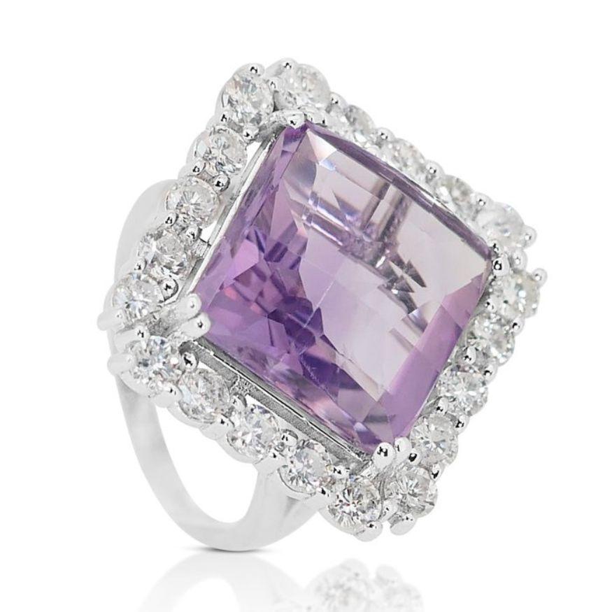 Captivating 10.56 Carat Square Cushion Amethyst Ring  For Sale 1