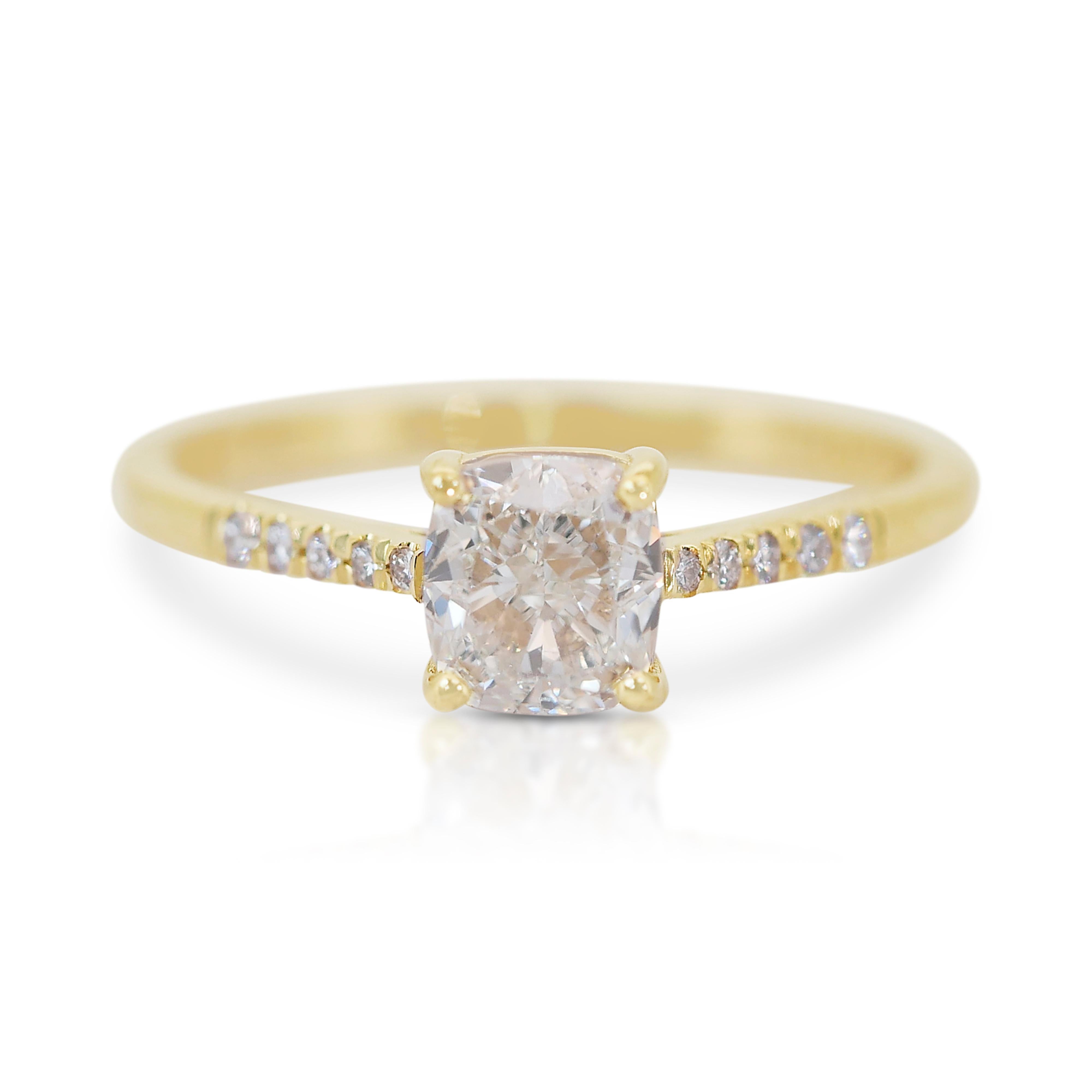 Captivating 1.06ct Diamonds Pave Ring in 18k Yellow Gold - IGI Certified 1