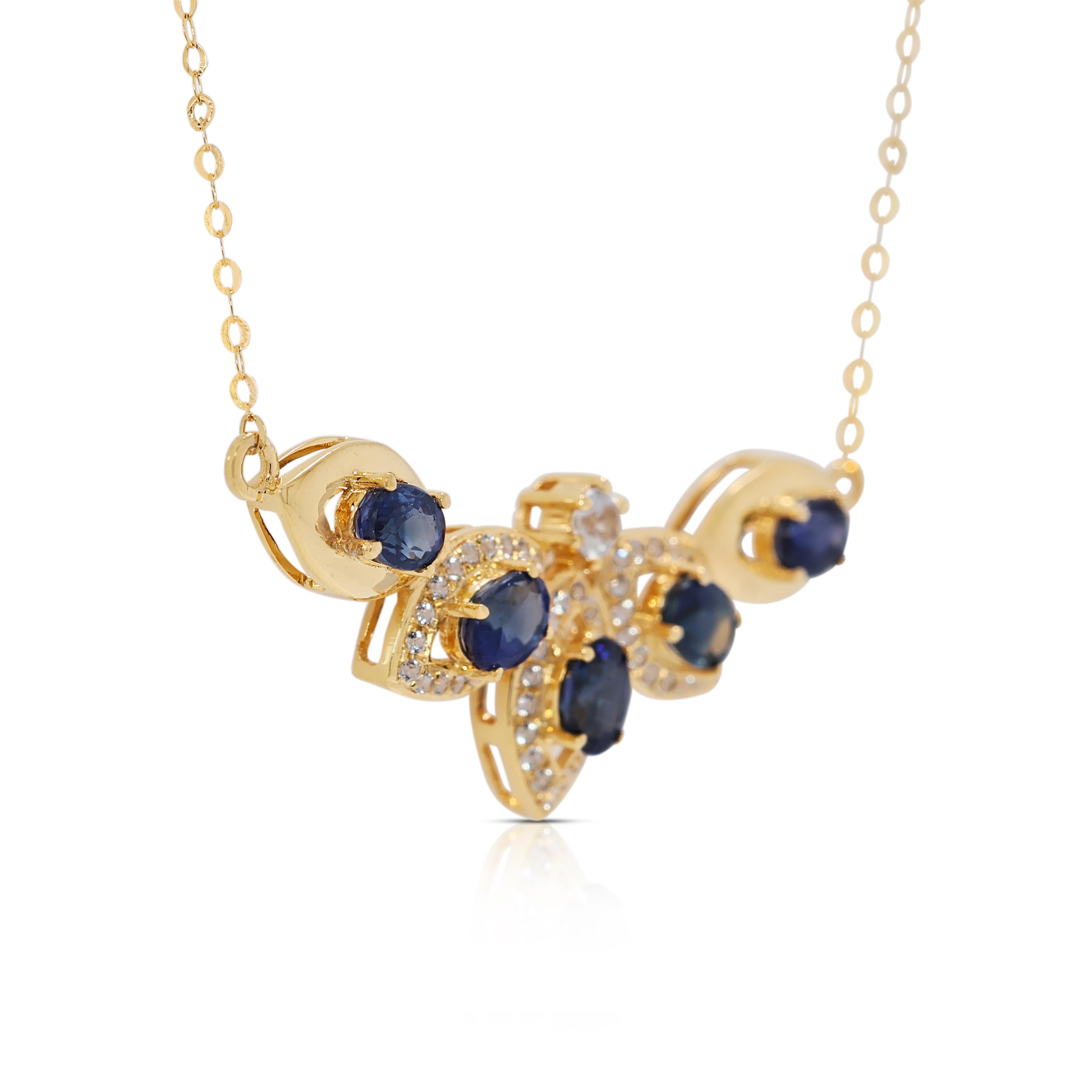 Oval Cut Captivating 1.07ct Blue and White Sapphire Necklace in 18K Yellow Gold