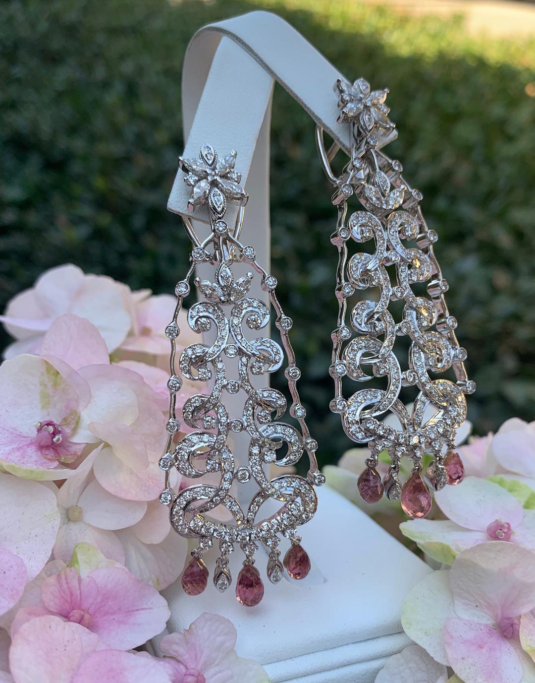 10.80 Carat Diamond and Pink Sapphire Christmas Tree Design Chandelier Earrings In Excellent Condition For Sale In Tustin, CA
