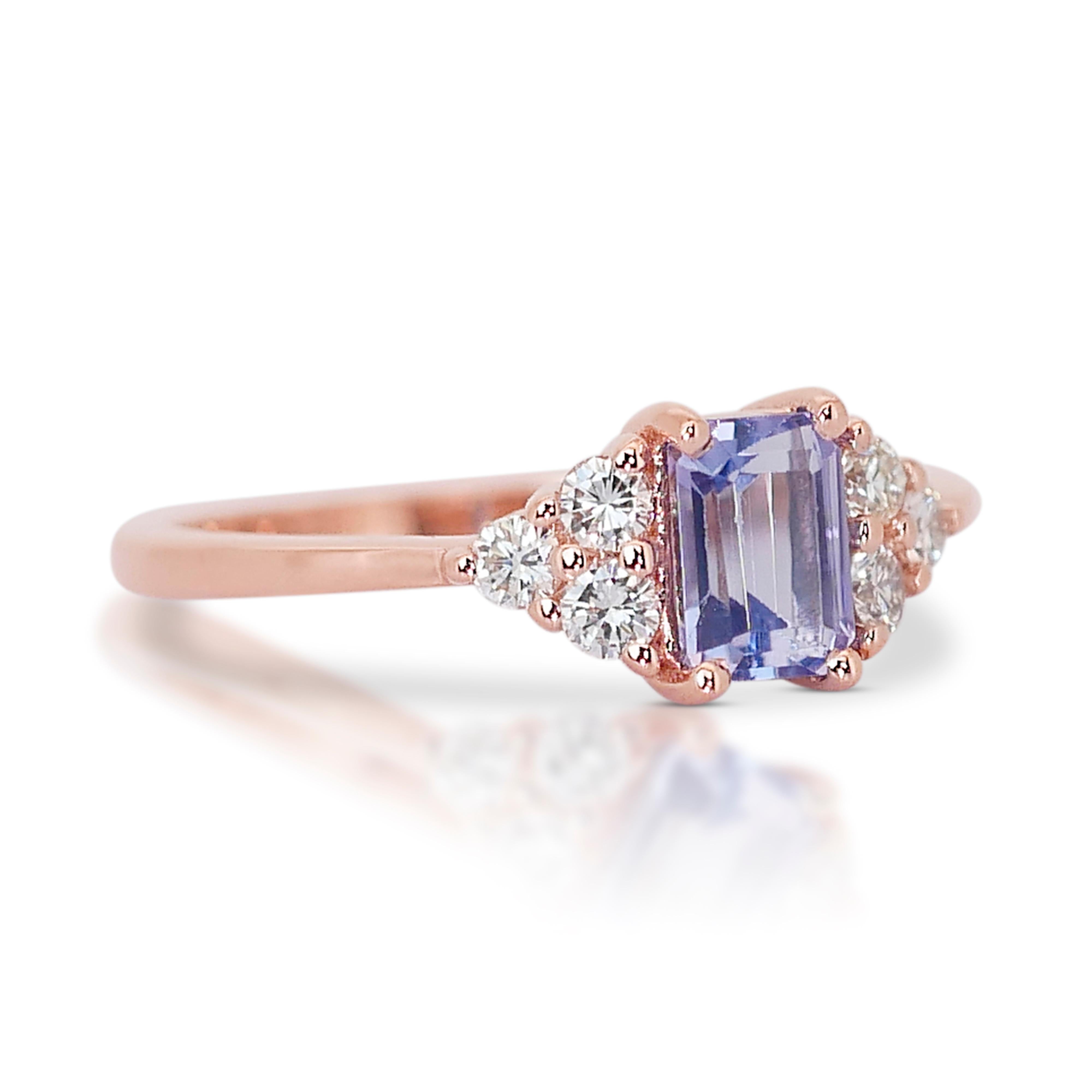 Captivating 1.14 ct Tanzanite and Diamond Pave Ring in 14k Rose Gold - IGI  In New Condition For Sale In רמת גן, IL