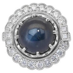 Fesselnder 14,00ct Saphir und Diamanten Cocktail Ring in 18k Weißgold