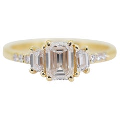 Captivating 1.43ct Diamonds 3-Stone Ring in 18k Yellow Gold - IGI Certified
