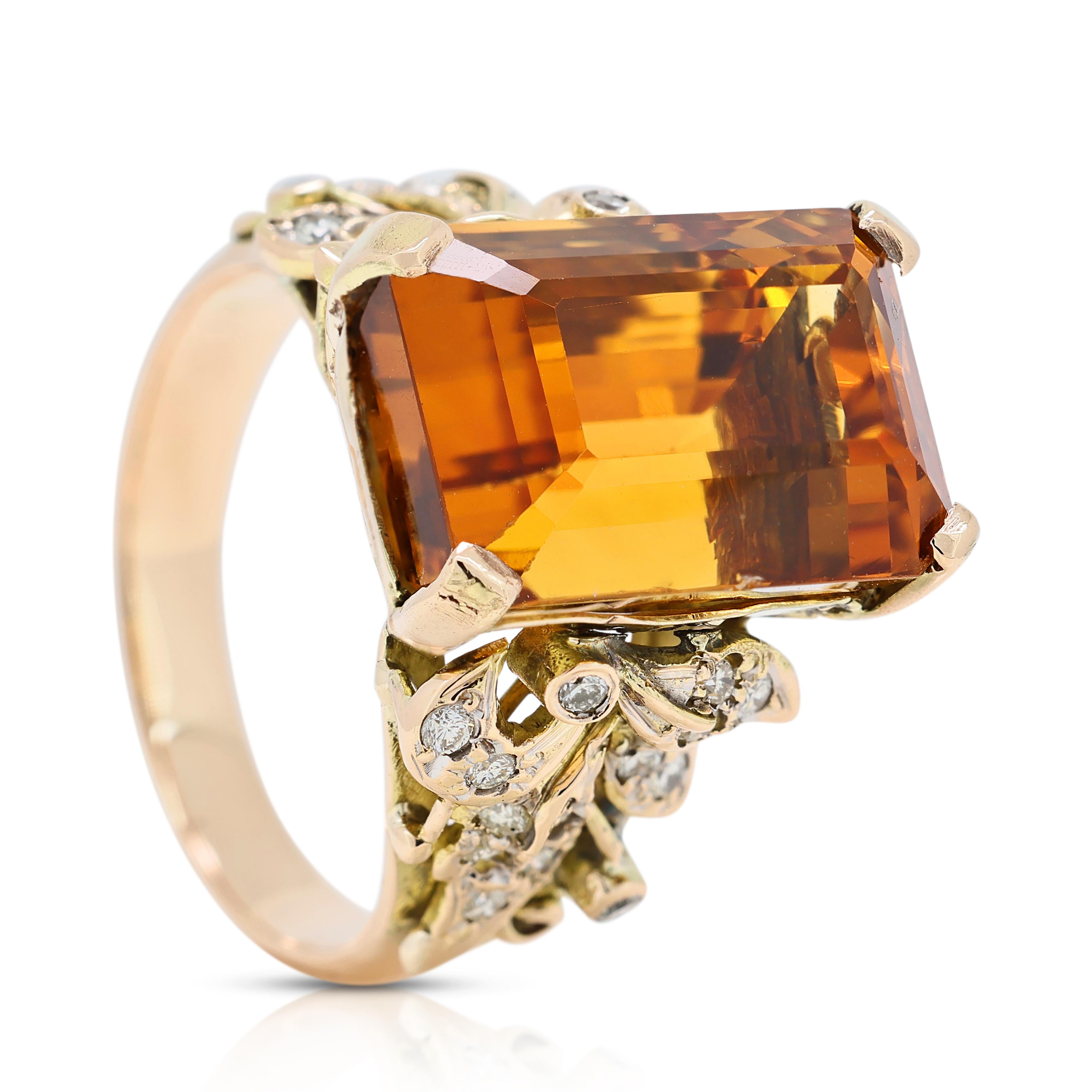 Captivant bague grappe de 14,58 carats en or jaune 14 carats avec citrine et diamants Pour femmes en vente