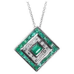 Captivating 1.45ct Emeralds and Diamonds Halo Necklace in 14k White Gold - IGI 