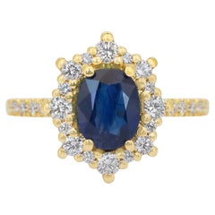 Bezaubernder 1,49 Karat Saphir und Diamanten-Cluster-Ring aus 18 Karat Gelbgold
