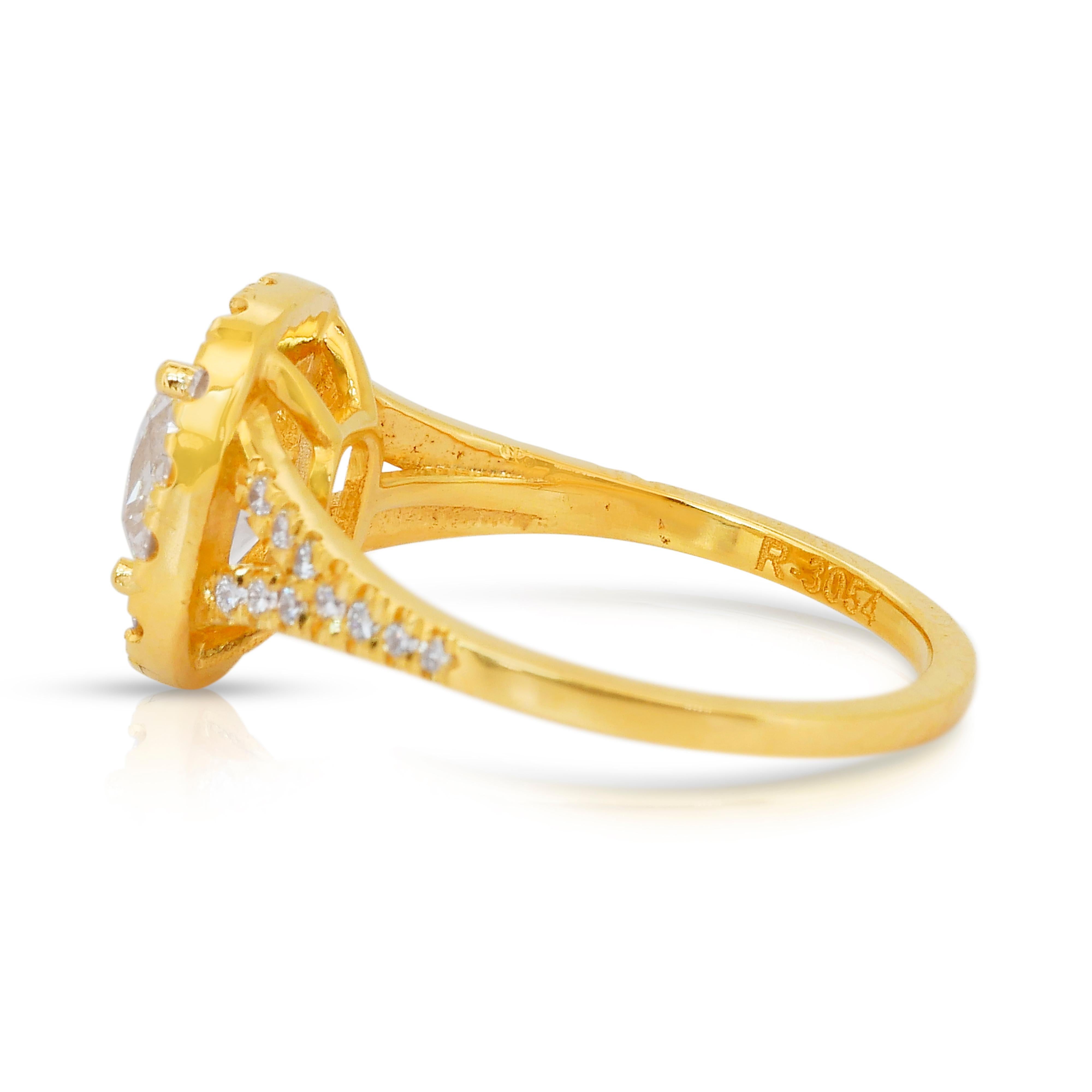 Captivante bague halo en or jaune 18 carats de 1,51 ct de diamants - certifiée IGI en vente 1