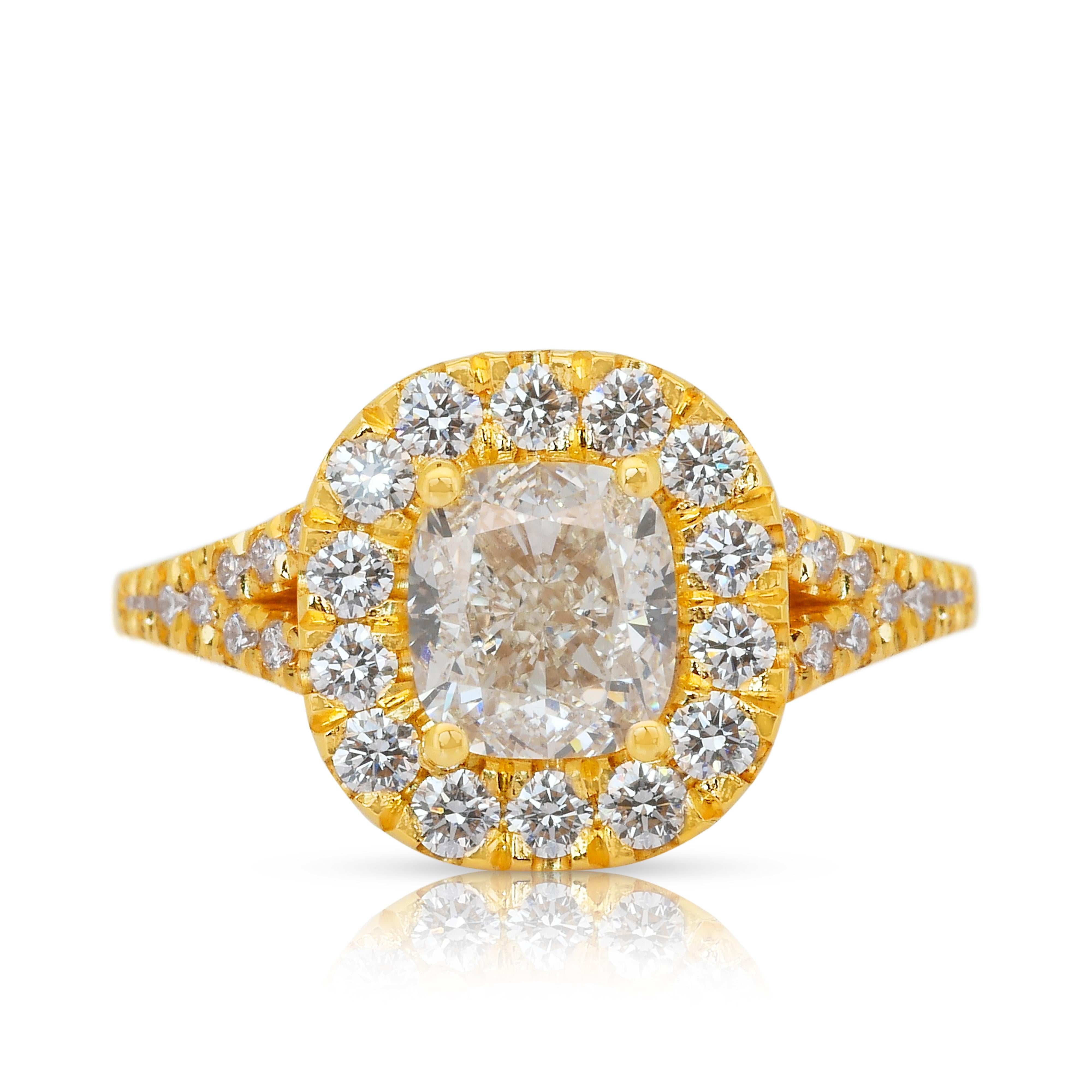Captivante bague halo en or jaune 18 carats de 1,51 ct de diamants - certifiée IGI