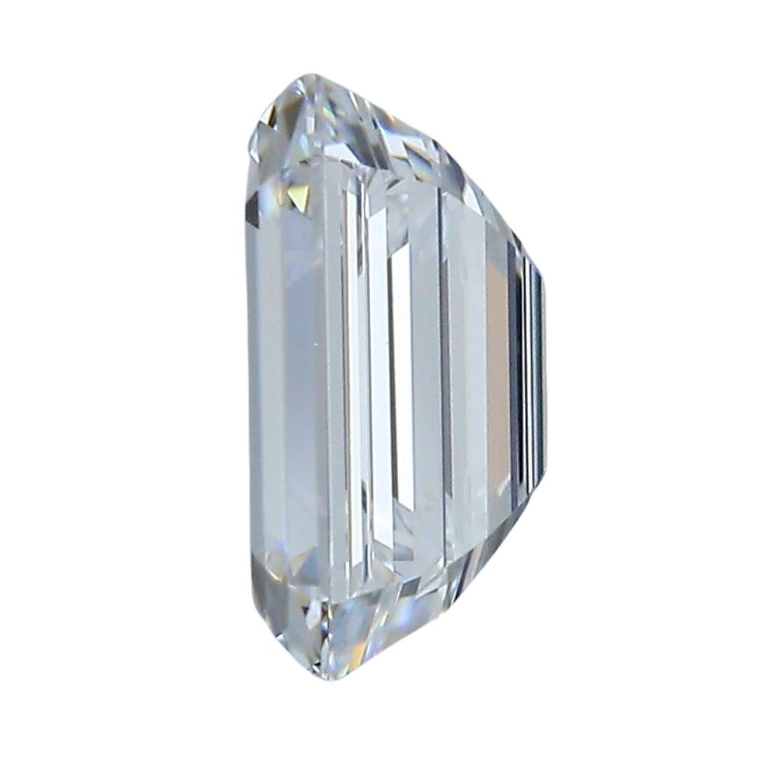 Captivating 1.51 ct Ideal Cut Natural Diamond - GIA Certified

Introducing our captivating 1.51 ct emerald-cut diamond, a symbol of pure elegance and refined taste. This exquisite diamond, certified by the GIA, ensures the authenticity and