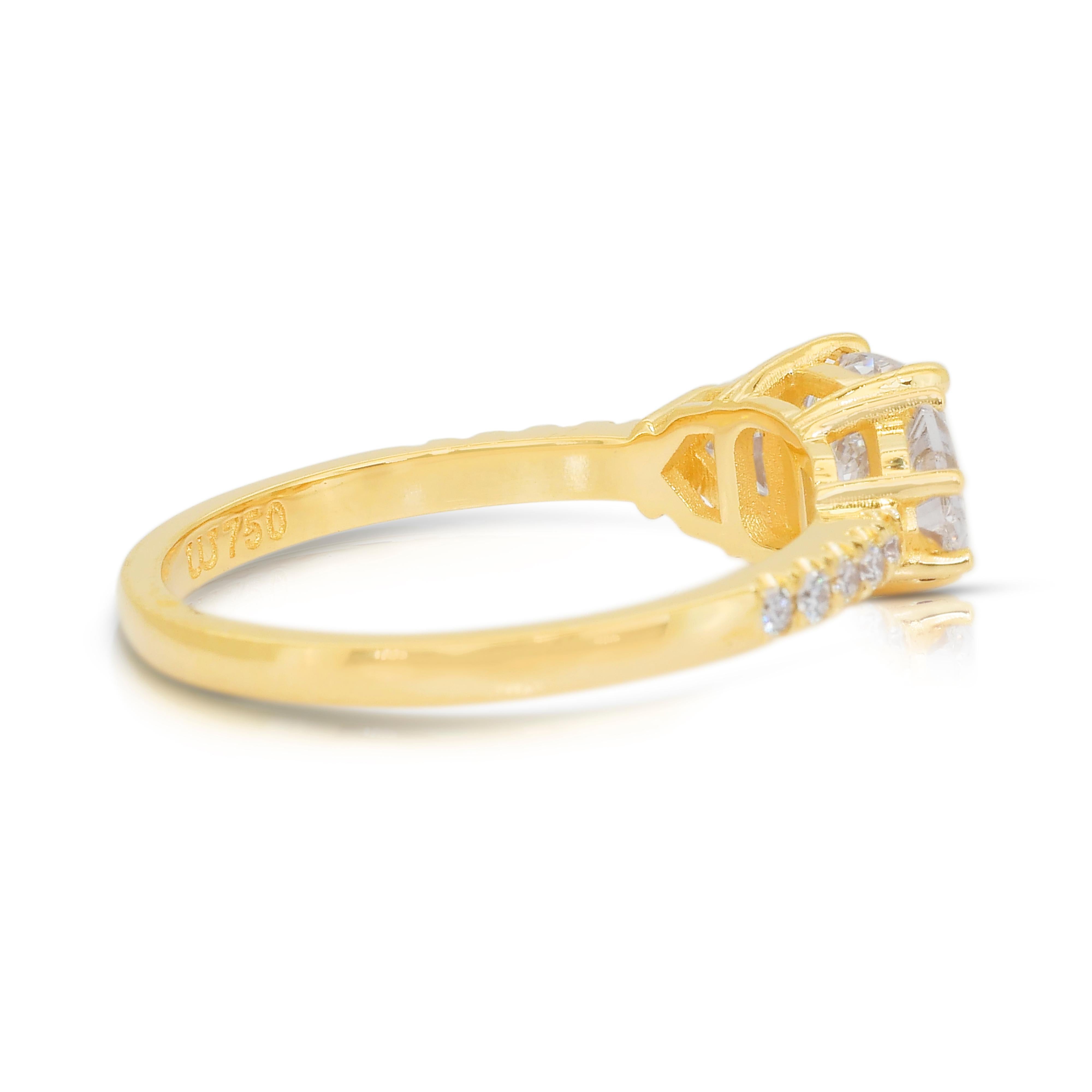 Captivante bague 3 pierres en or jaune 18 carats de 1,62 ct de diamants - certifiée IGI Neuf - En vente à רמת גן, IL