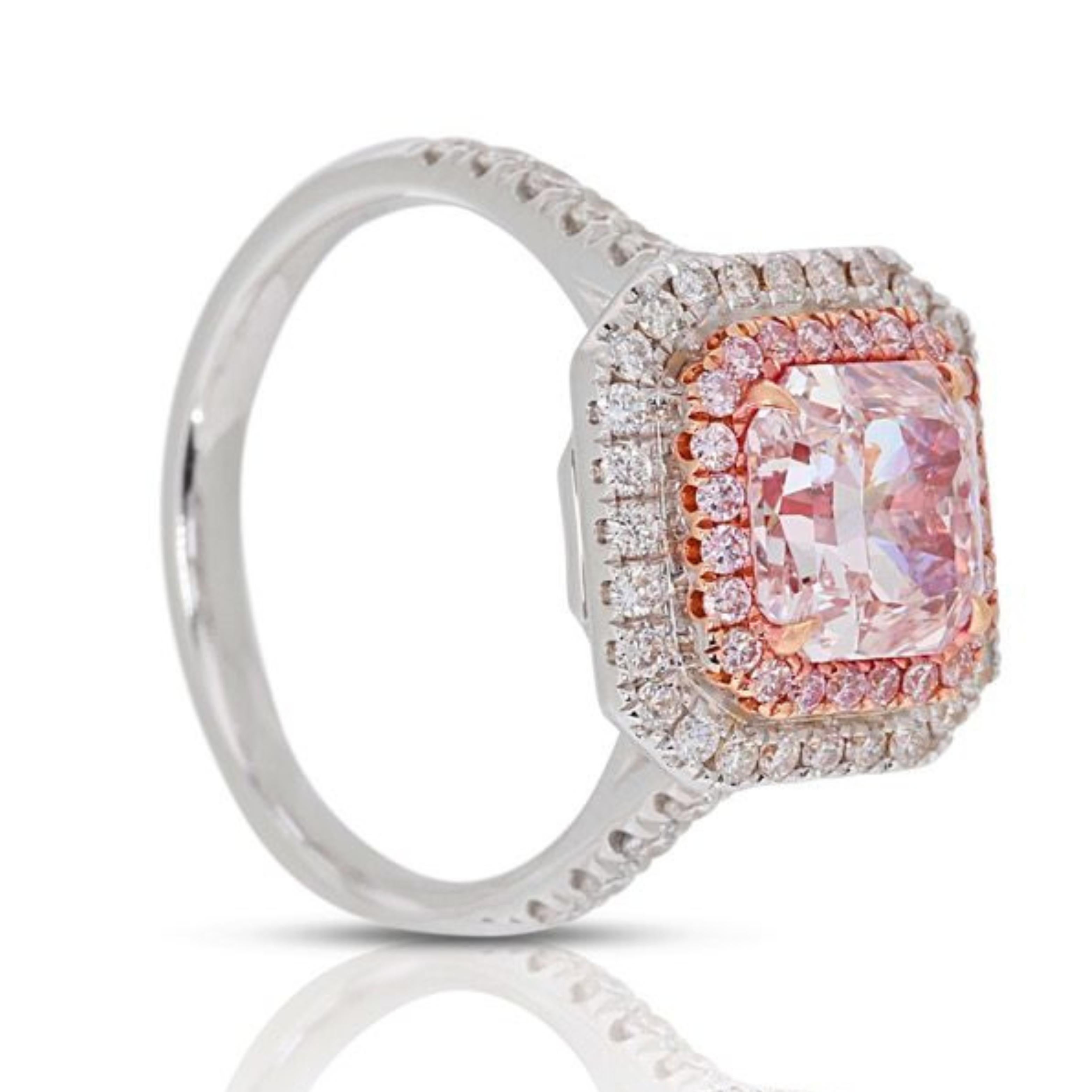 Women's Captivating 1.86ct. Square Radiant Halo Diamond Ring For Sale