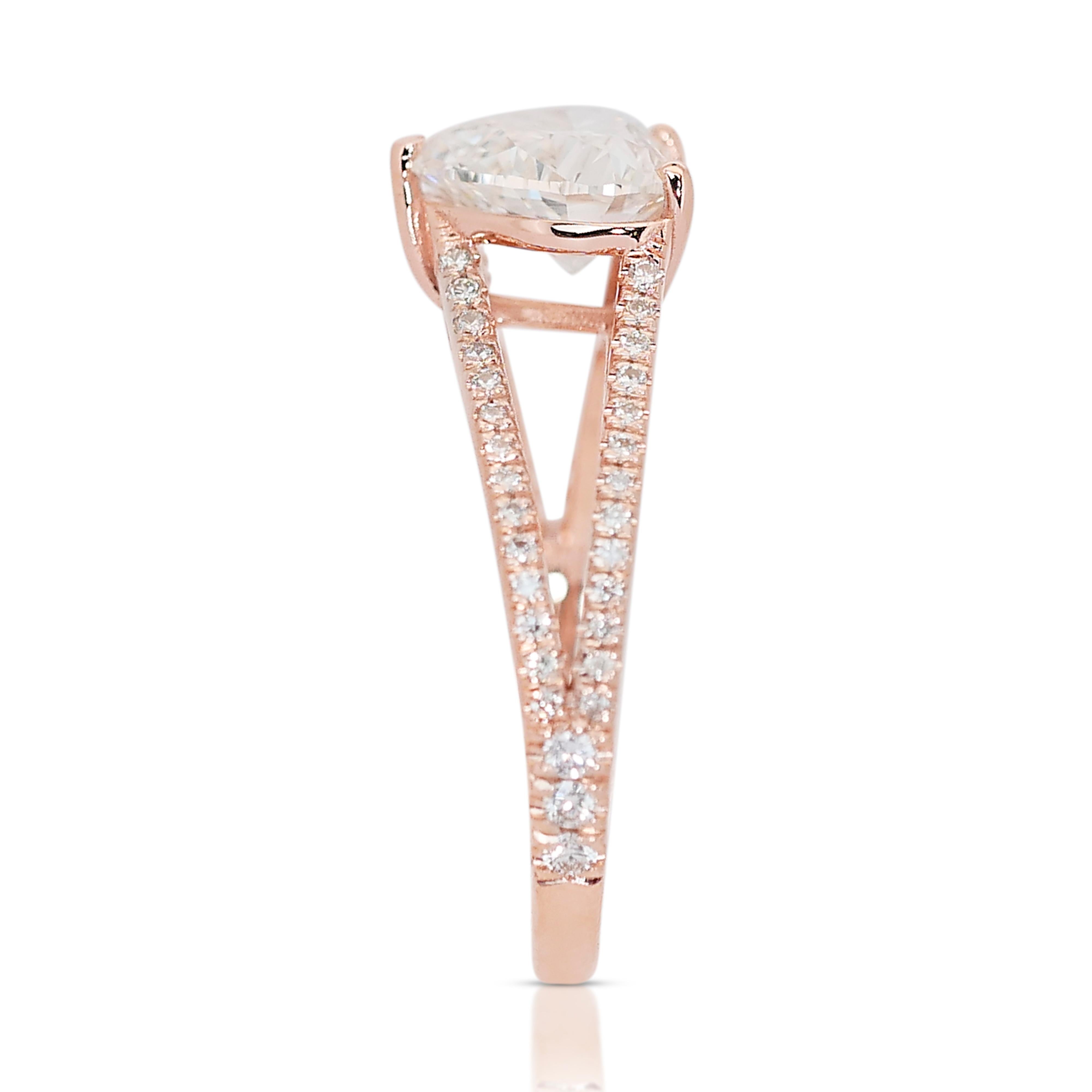 Bezaubernder 18 Karat Roségold natürlicher Diamant-Pavé-Ring mit/2,03 Karat - IGI-zertifiziert im Angebot 2