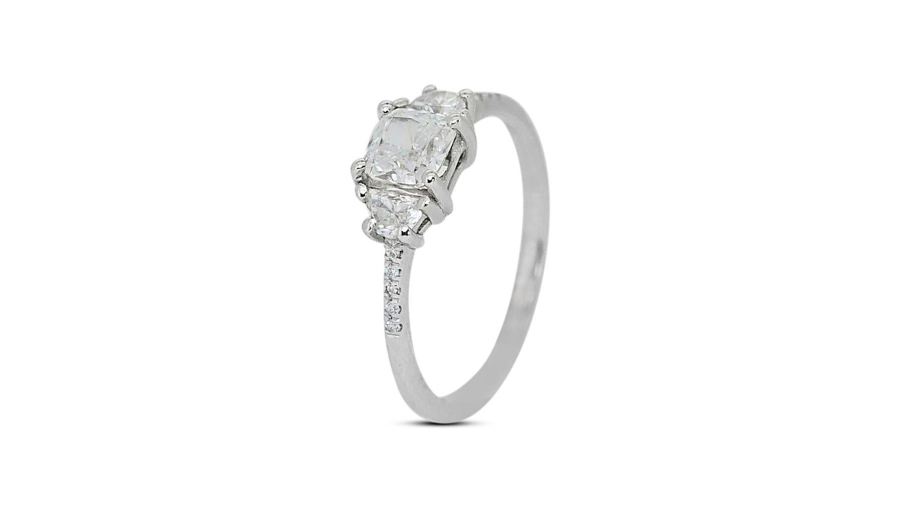Captivating 18K White Gold Natural Diamond Halo Ring w/1.31 Carat- GIA Certified In New Condition For Sale In רמת גן, IL