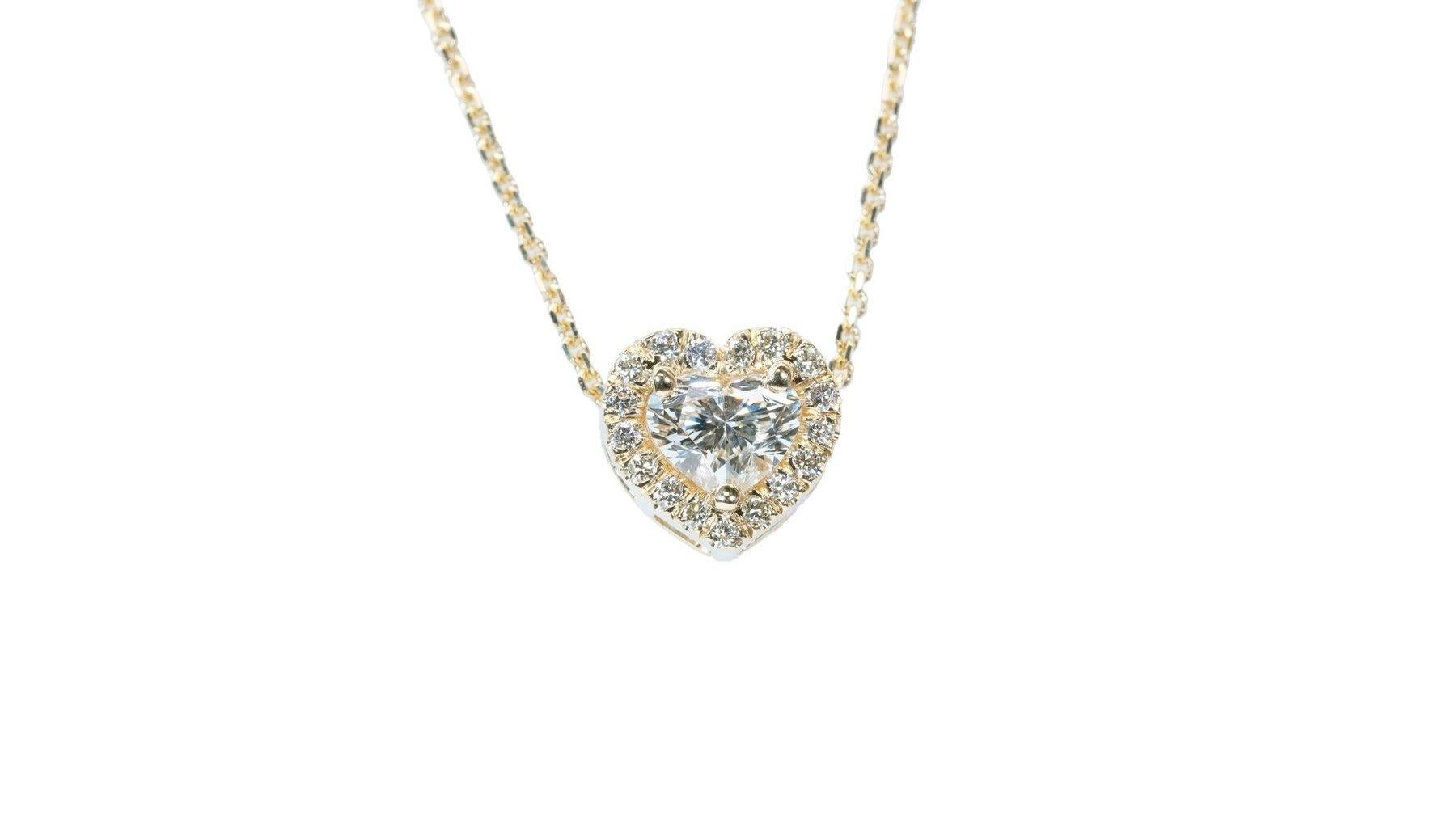 Captivating 18K Yellow Gold Halo Necklace with Pendant w/ 1.12ct - GIA Certified In New Condition For Sale In רמת גן, IL