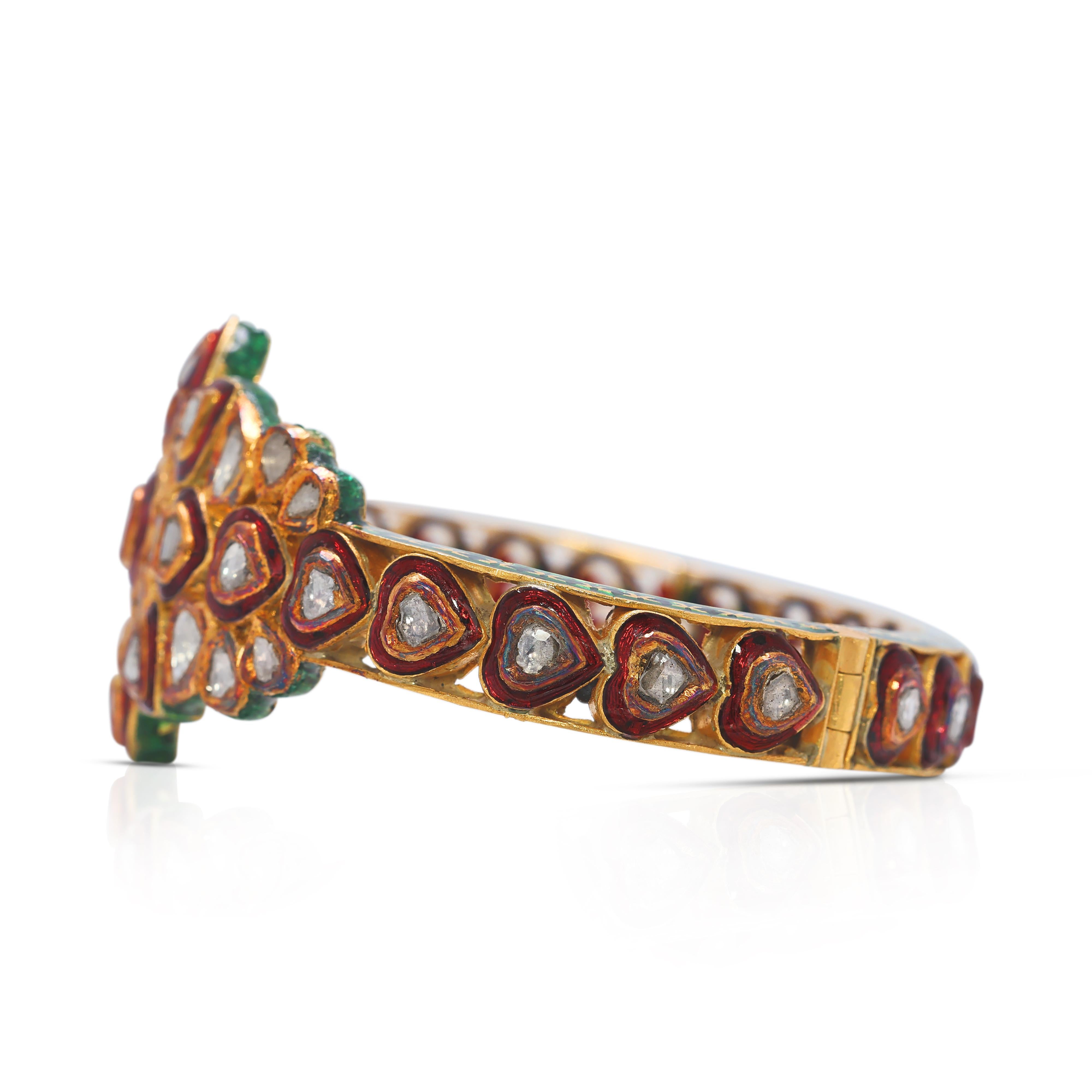 Captivant bracelet jonc en or jaune 18 carats avec diamant naturel de 1 carat Excellent état - En vente à רמת גן, IL