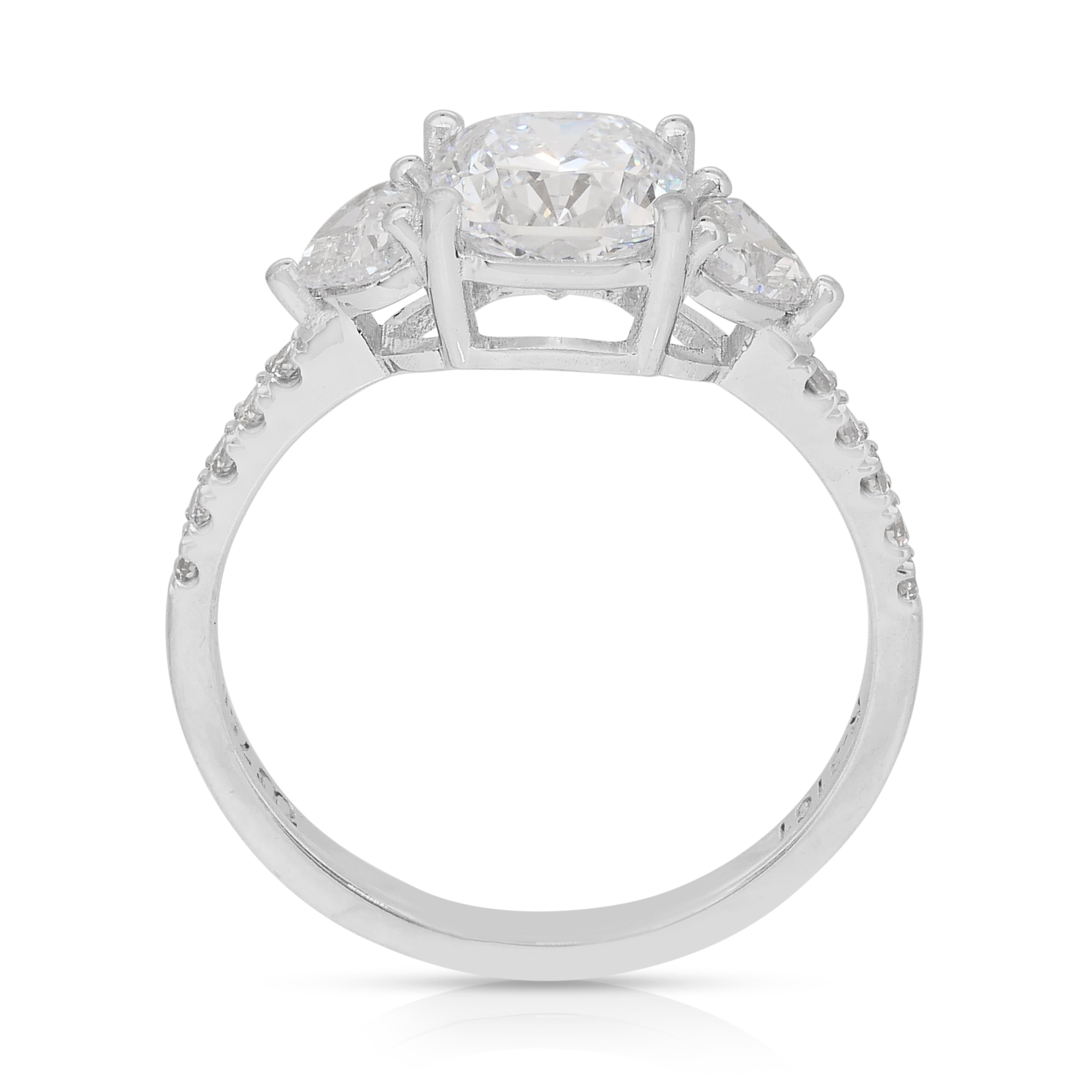 Cautivador Anillo de 3 Piedras de Diamantes de 2,08 ct en Oro Blanco de 18k - Certificado IGI en venta 3