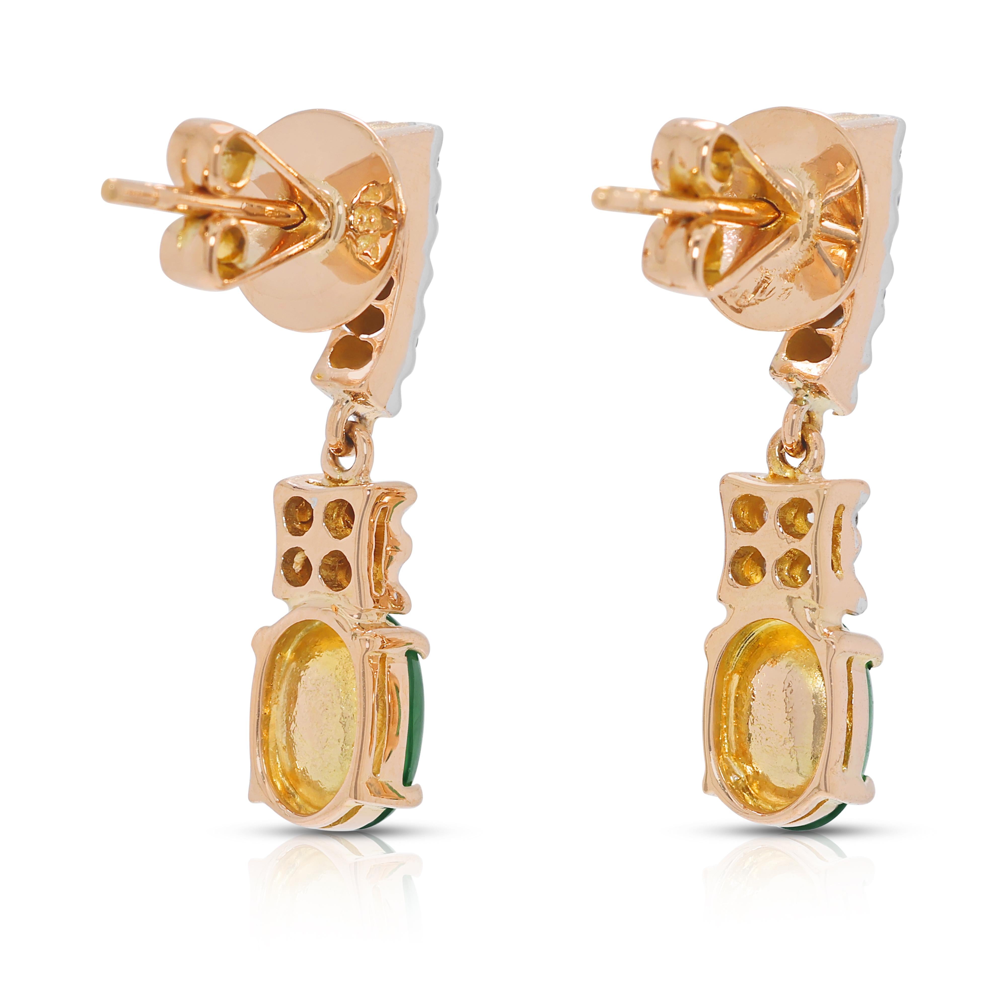 Captivating 2.16ct Jade & Diamond Drop Earrings in 18K Yellow Gold in vendita 1