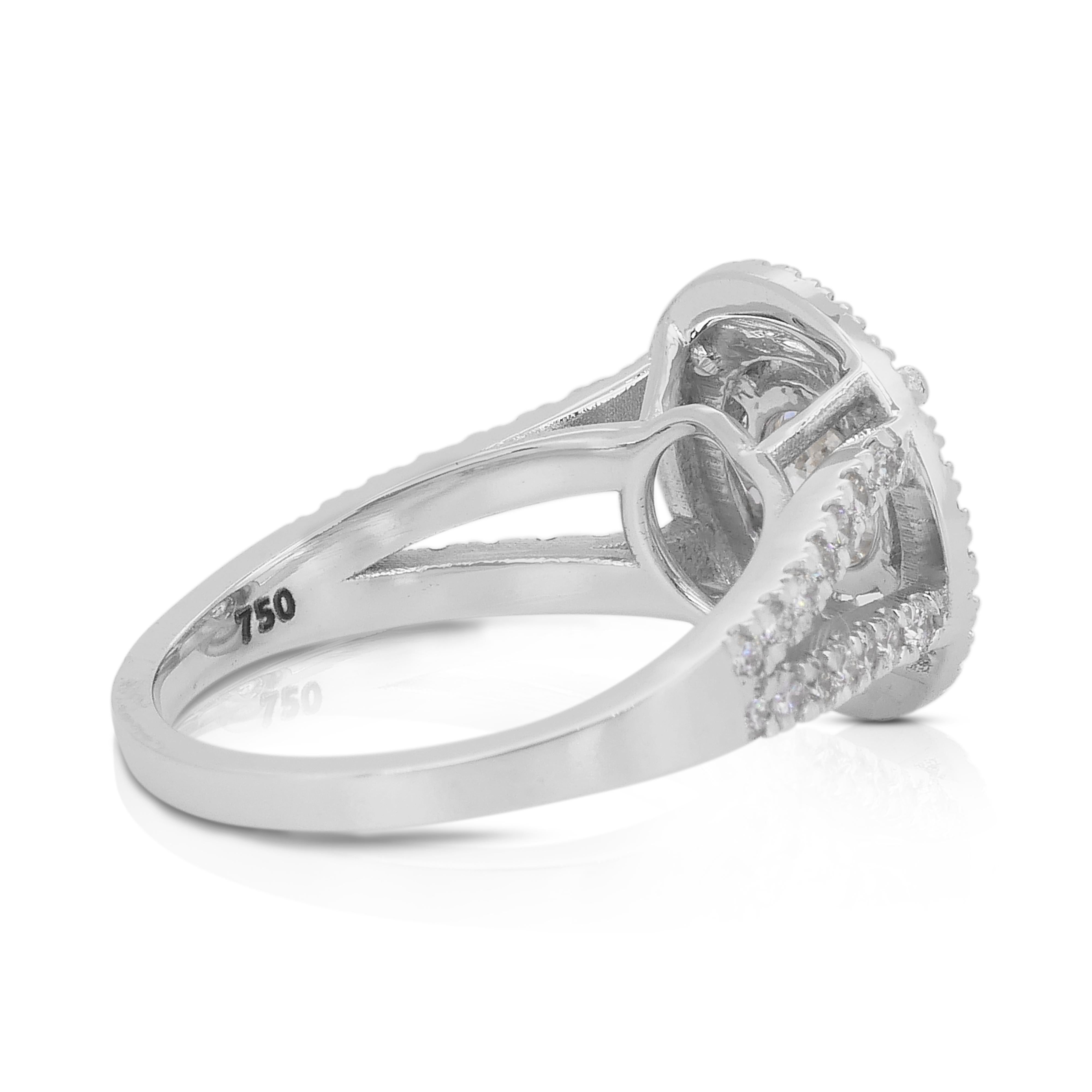 Captivating 2.26ct Diamonds Double Halo Ring in 18k White Gold - IGI Certified In condizioni Nuovo in vendita a רמת גן, IL