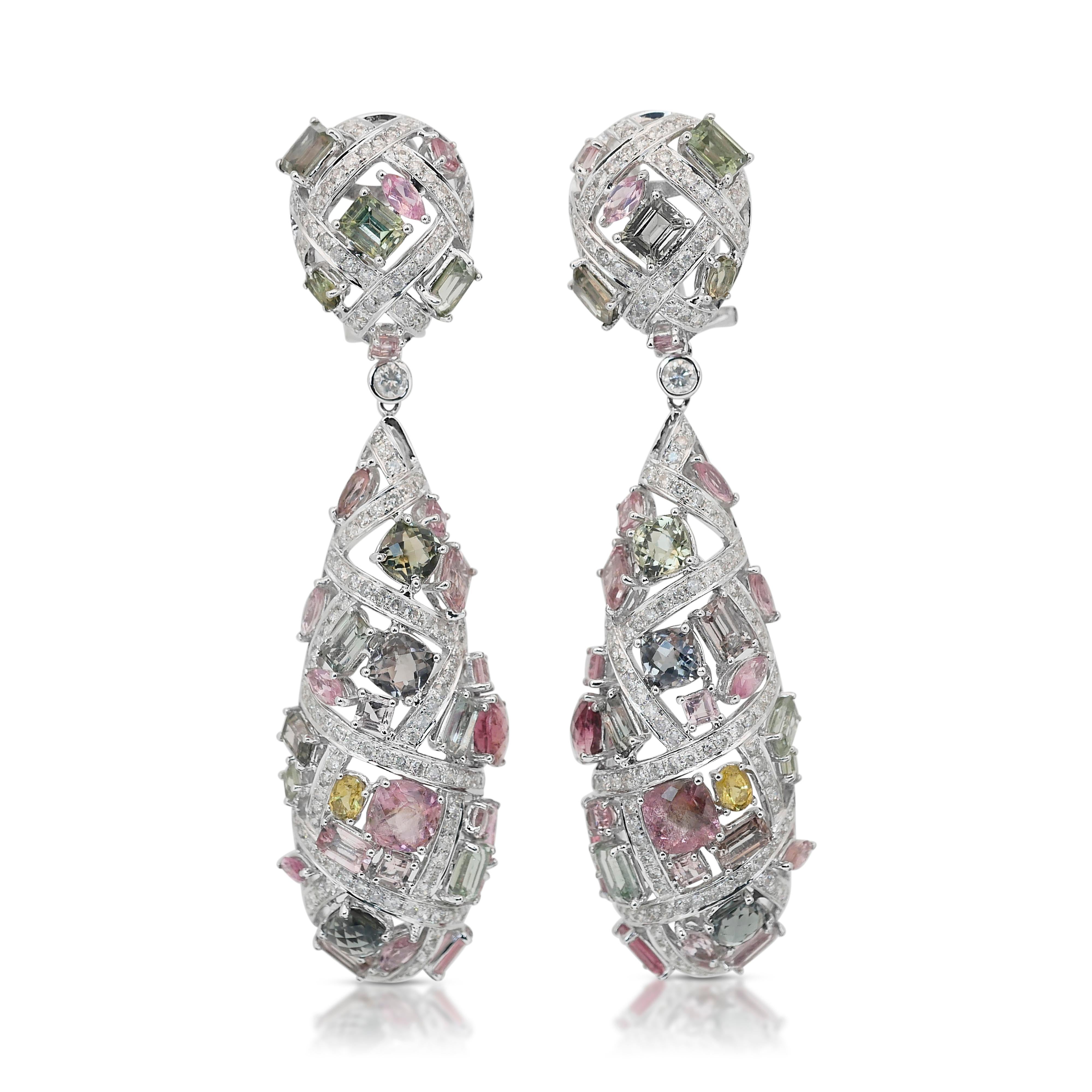 Accattivanti orecchini a goccia con tormaline e diamanti da 24,53 carati in oro bianco 18 ct. in vendita 4