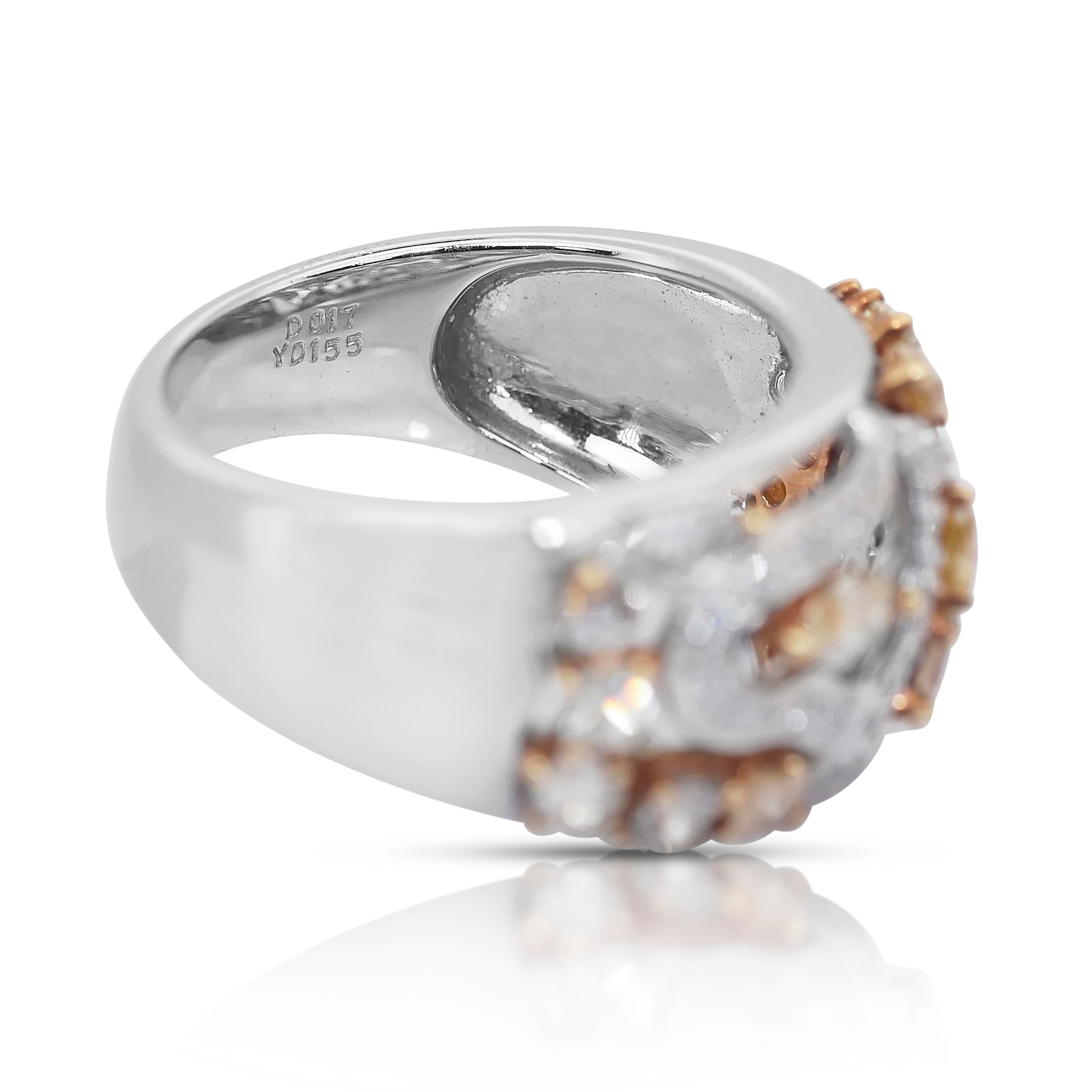 Captivating 2.55ct Diamonds Cocktail Ring in 18k White and Yellow Gold In New Condition In רמת גן, IL