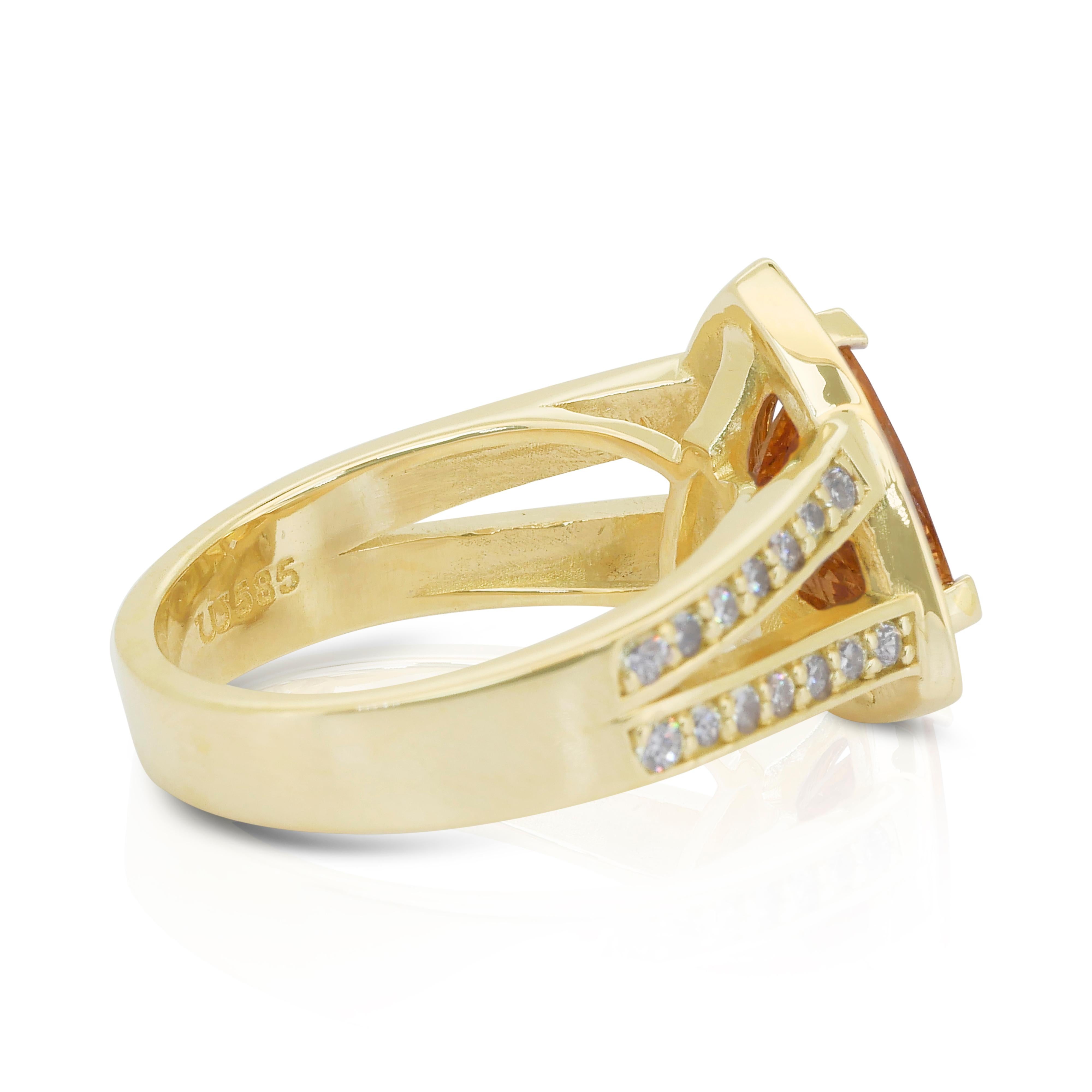 Brilliant Cut Captivating 2.61ct Beryl and Diamonds Cocktail Ring in 14k Yellow Gold - GIA For Sale