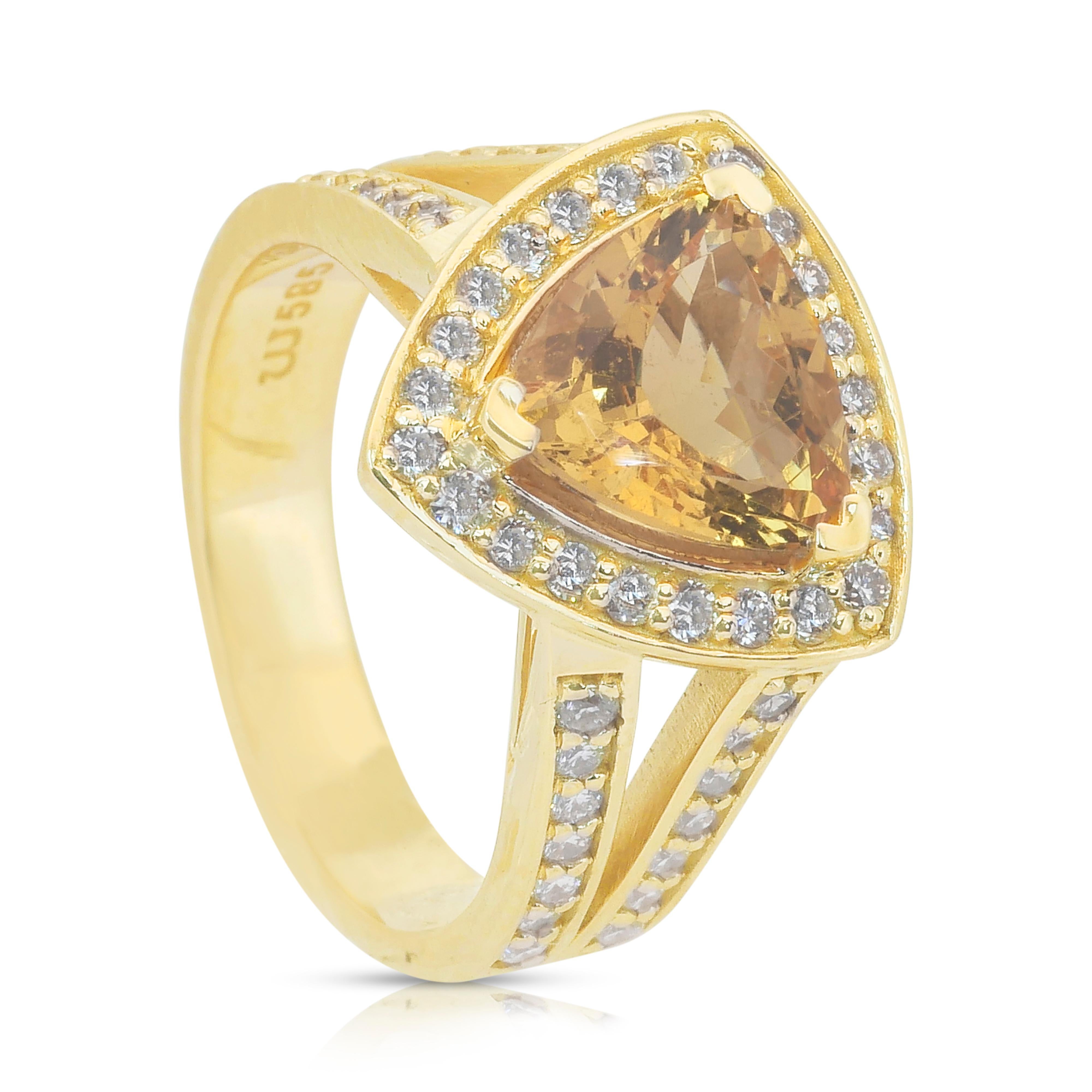 Captivating 2.61ct Beryl and Diamonds Cocktail Ring in 14k Yellow Gold - GIA For Sale 1