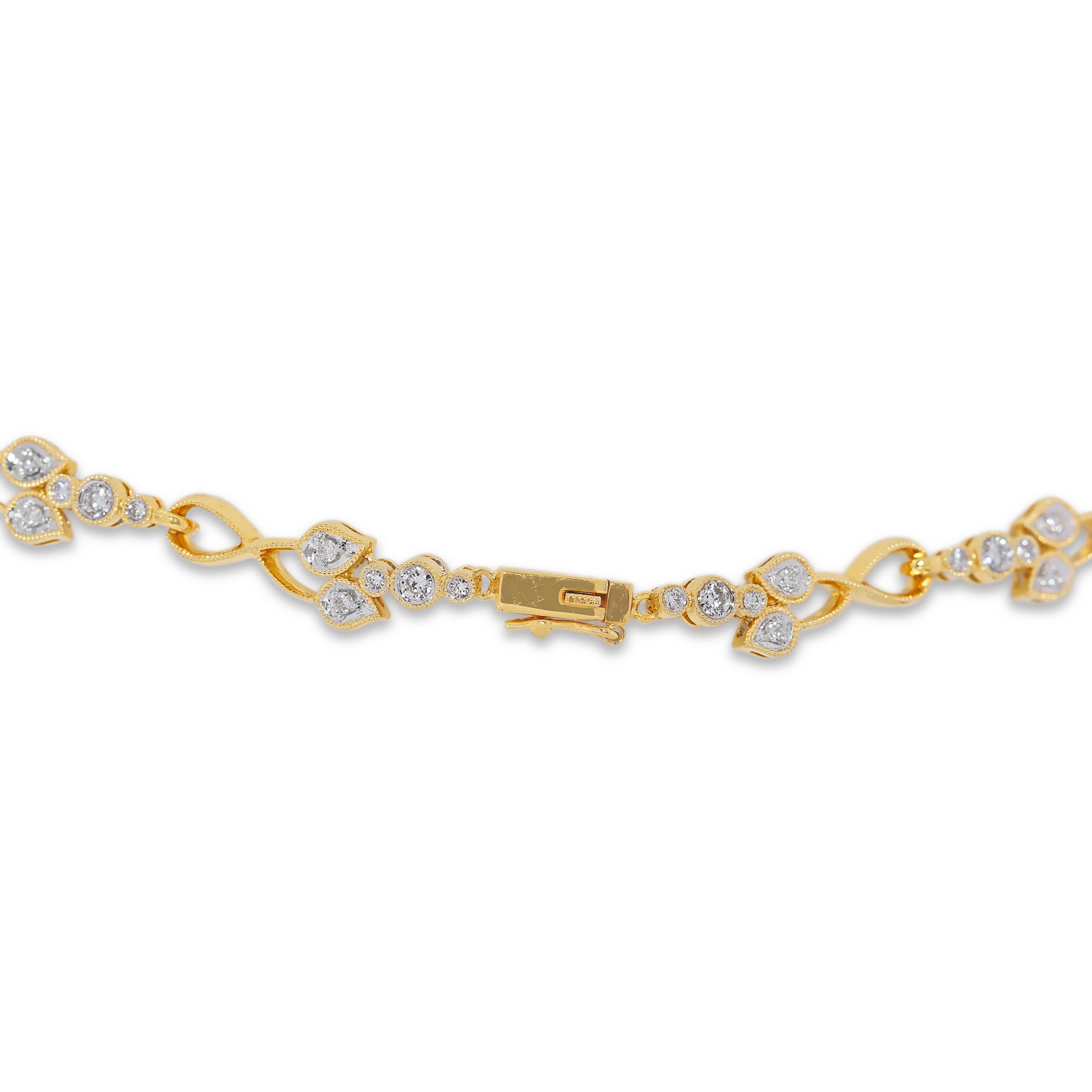 Accattivante collana floreale con diamanti naturali da 2,91 carati in oro giallo 18 carati in vendita 4