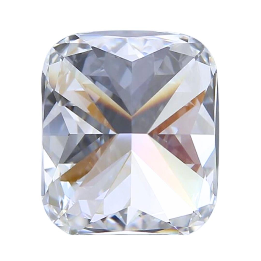 Captivating 3.01ct Ideal Cut Cushion-Shaped Diamond - GIA Certified In New Condition For Sale In רמת גן, IL