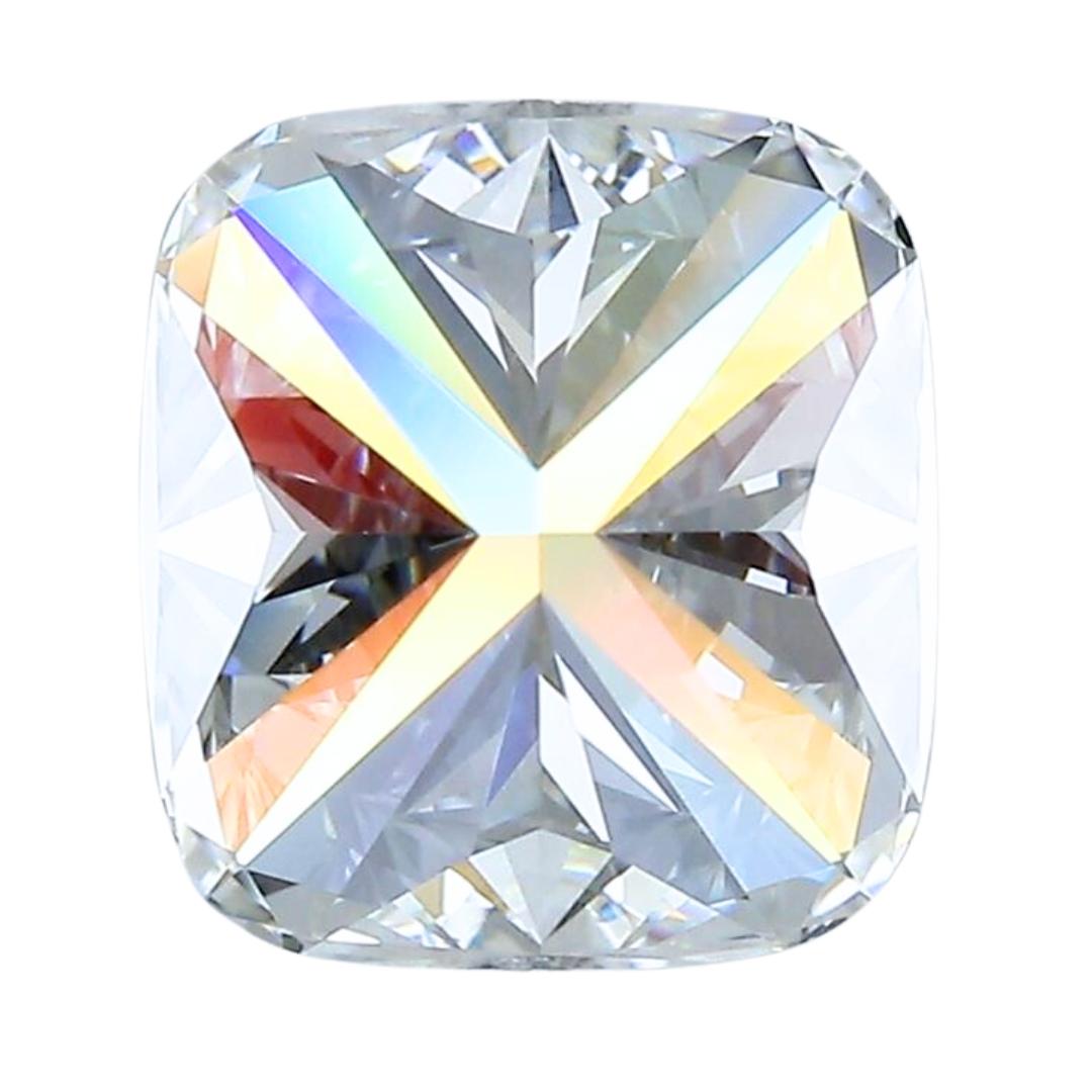 Captivating 3.20ct Ideal Cut Cushion-Shaped Diamond - GIA Certified In New Condition For Sale In רמת גן, IL